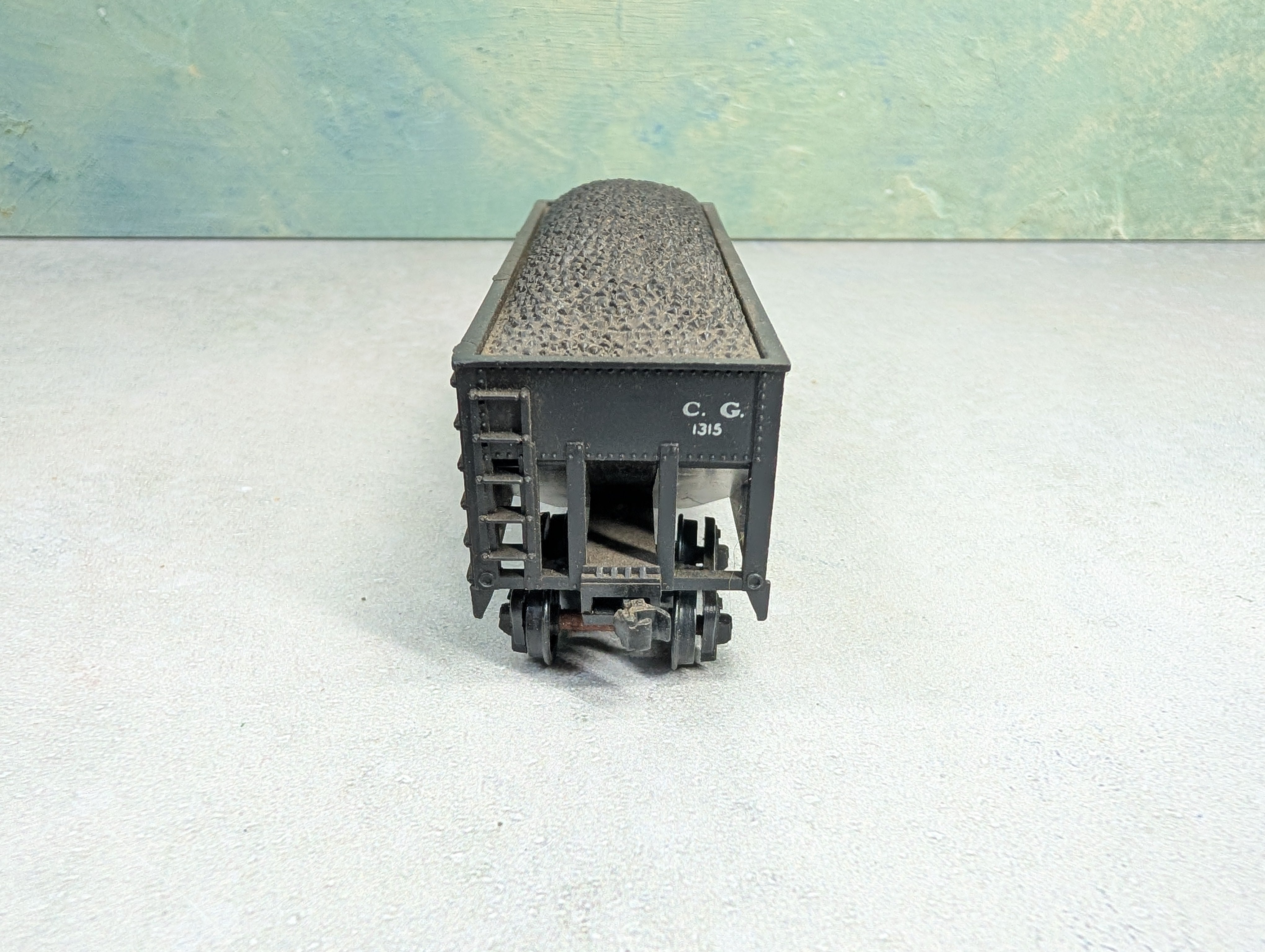 USED Varney HO Scale 2 Bay Hopper Central of Georgia CG #1315