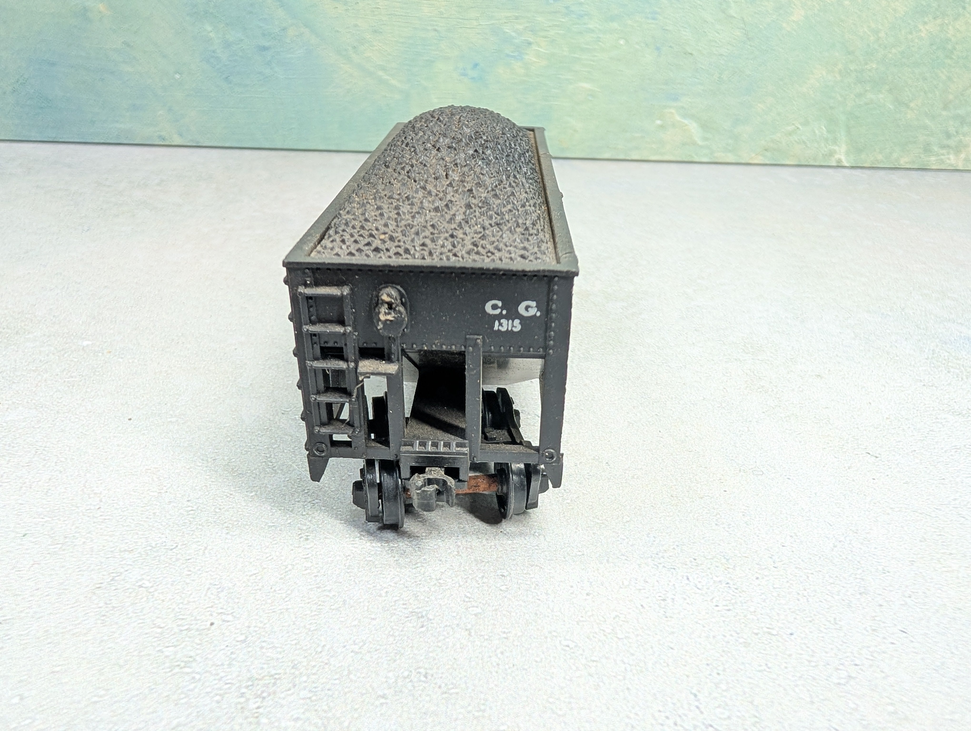 USED Varney HO Scale 2 Bay Hopper Central of Georgia CG #1315