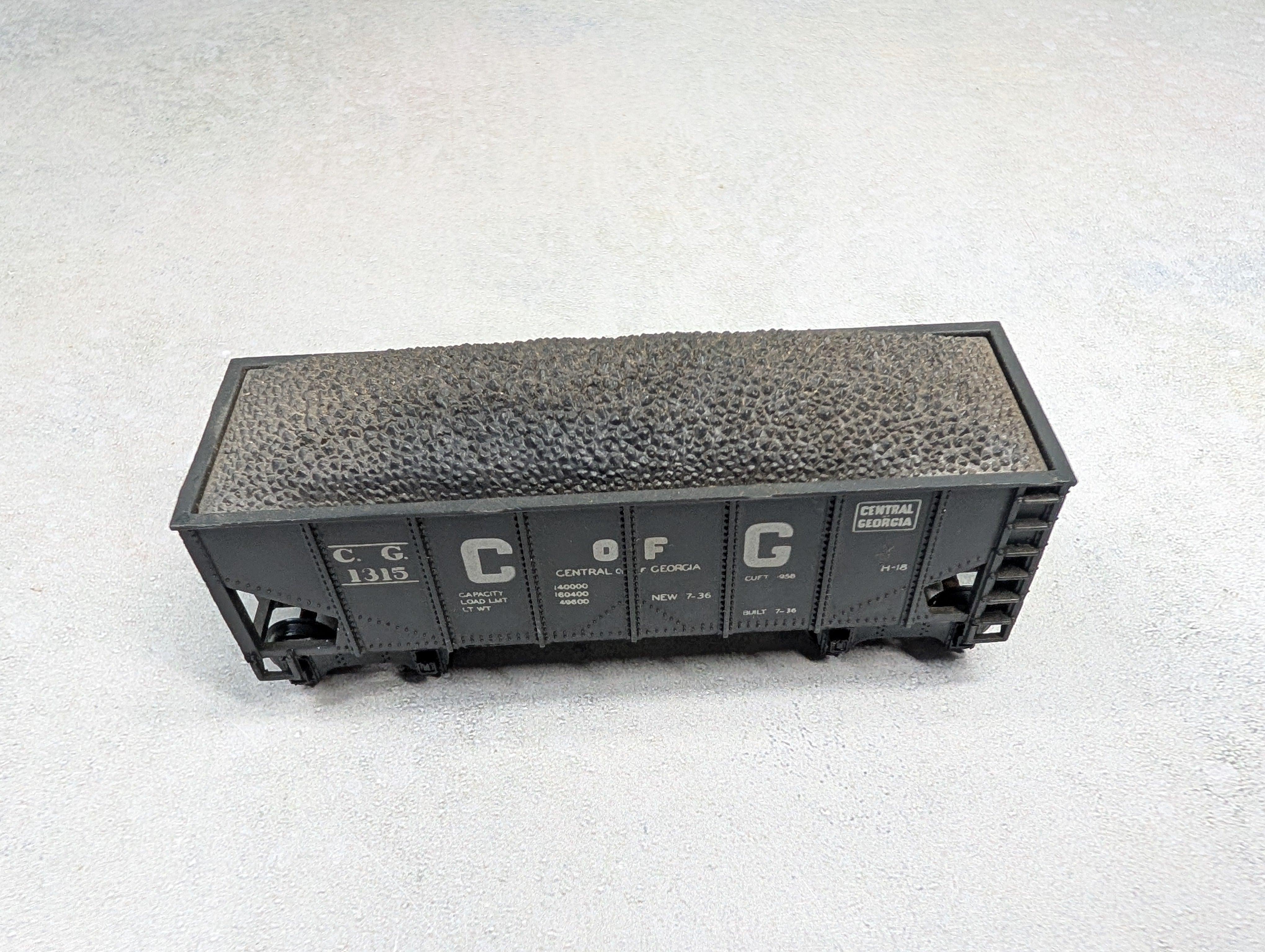 USED Varney HO Scale 2 Bay Hopper Central of Georgia CG #1315
