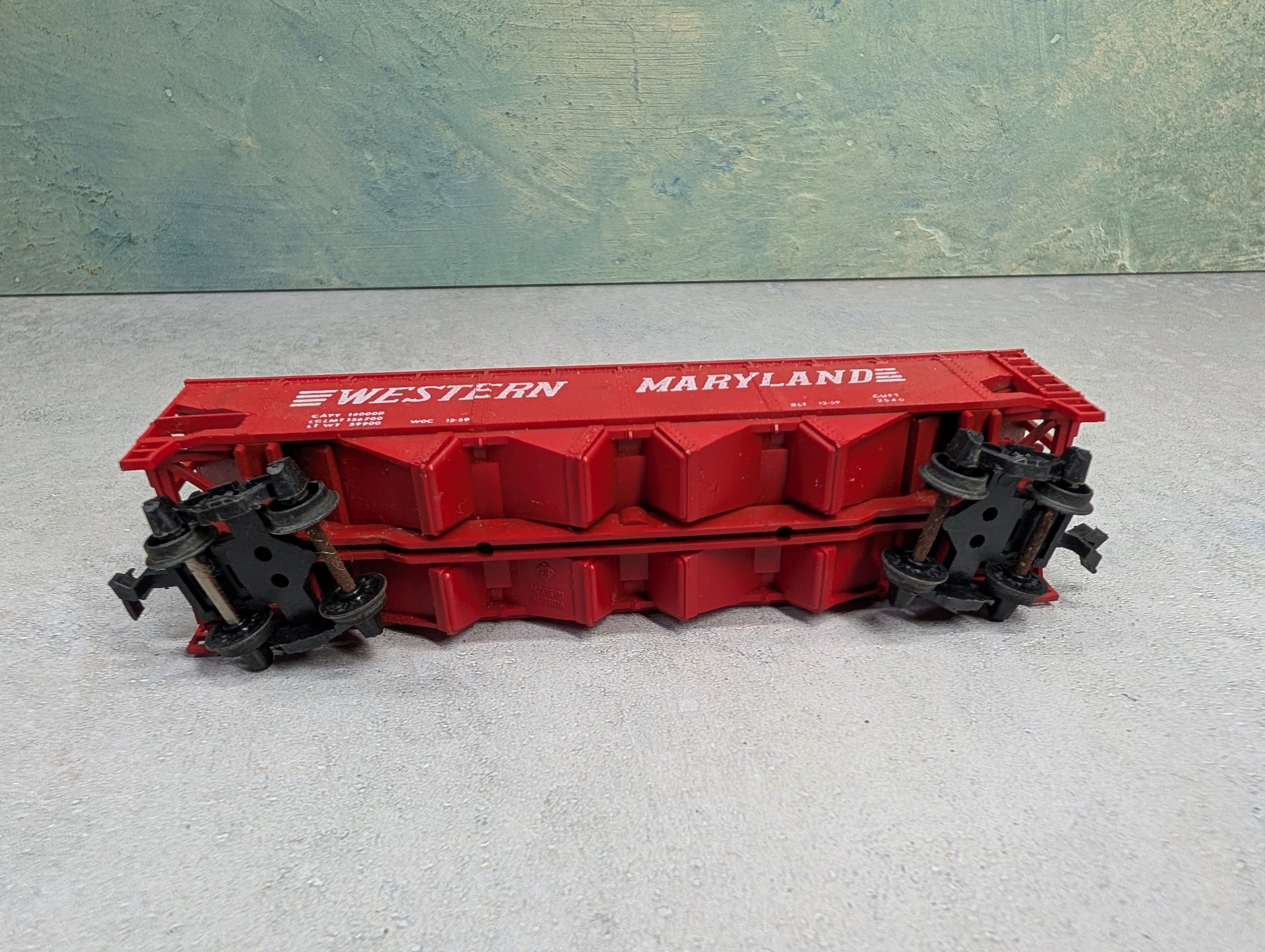 USED ROCO HO Scale Quad Hopper Western Maryland WM