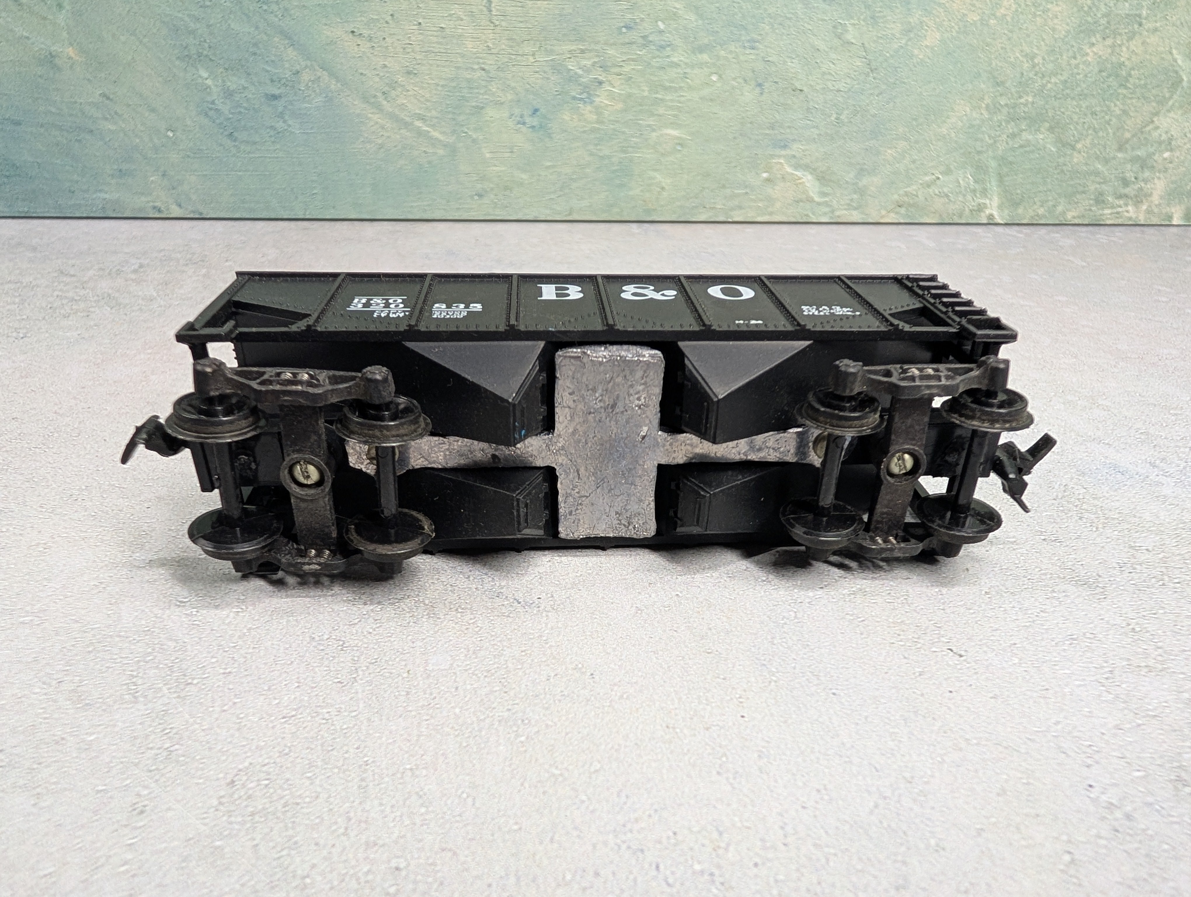 USED Varney HO Scale 2 Bay Hopper Baltimore and Ohio B&O #320835