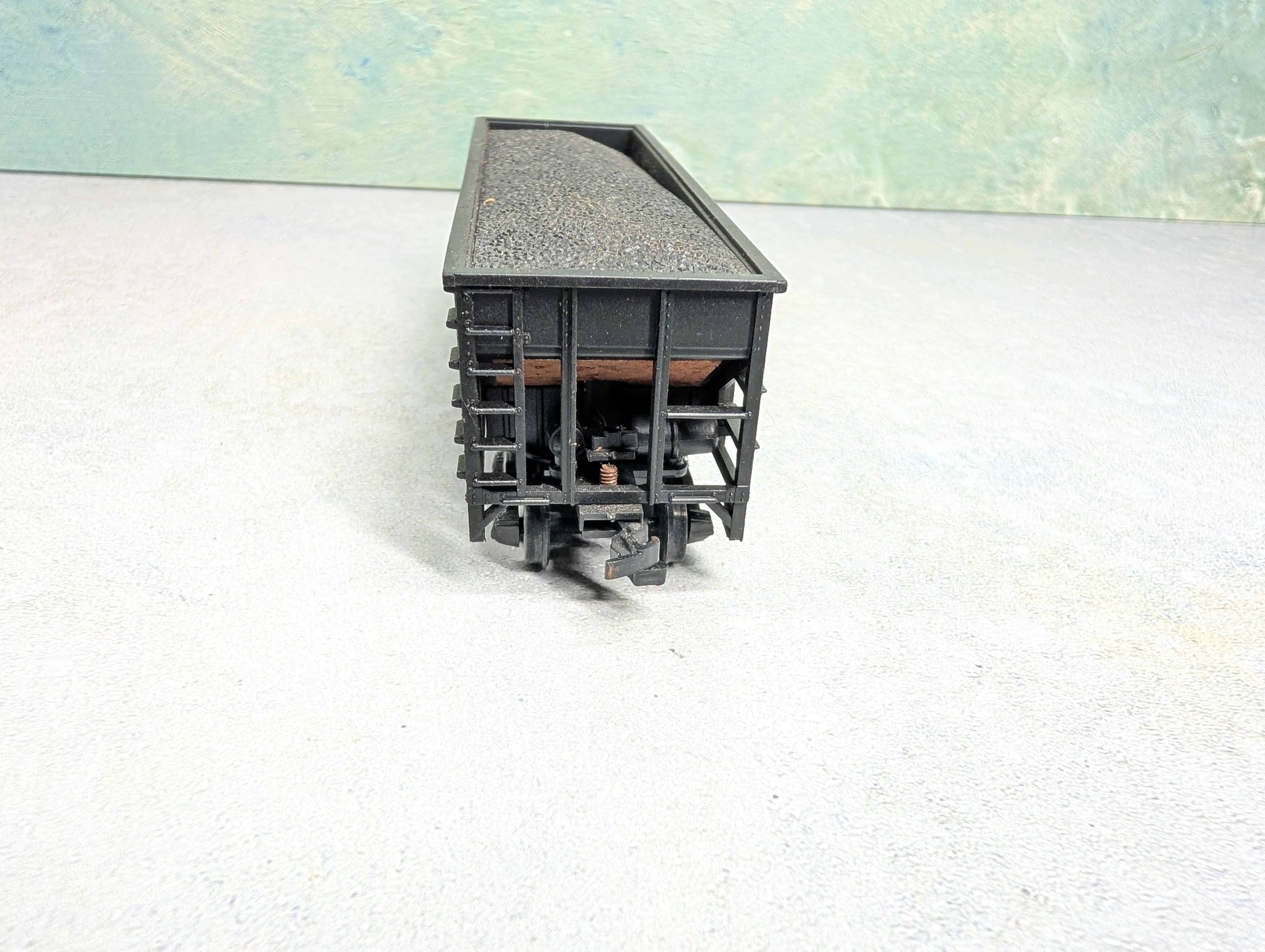 USED HO Scale 2 Bay Hopper OW #911 w/ Coal Load