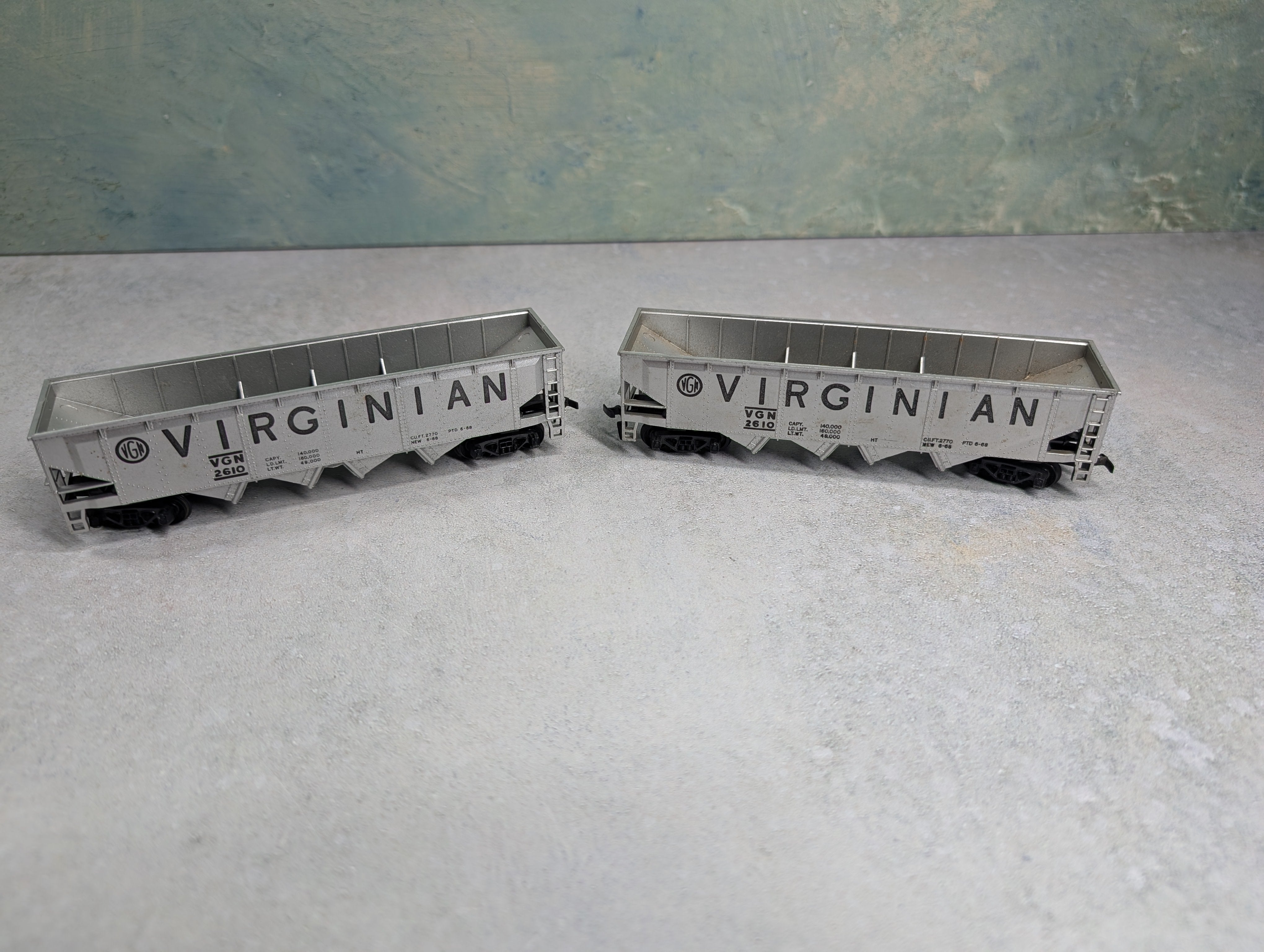 USED Tyco HO Scale Lot of Quad Hoppers Virginian VGN #2610 (2 pcs)