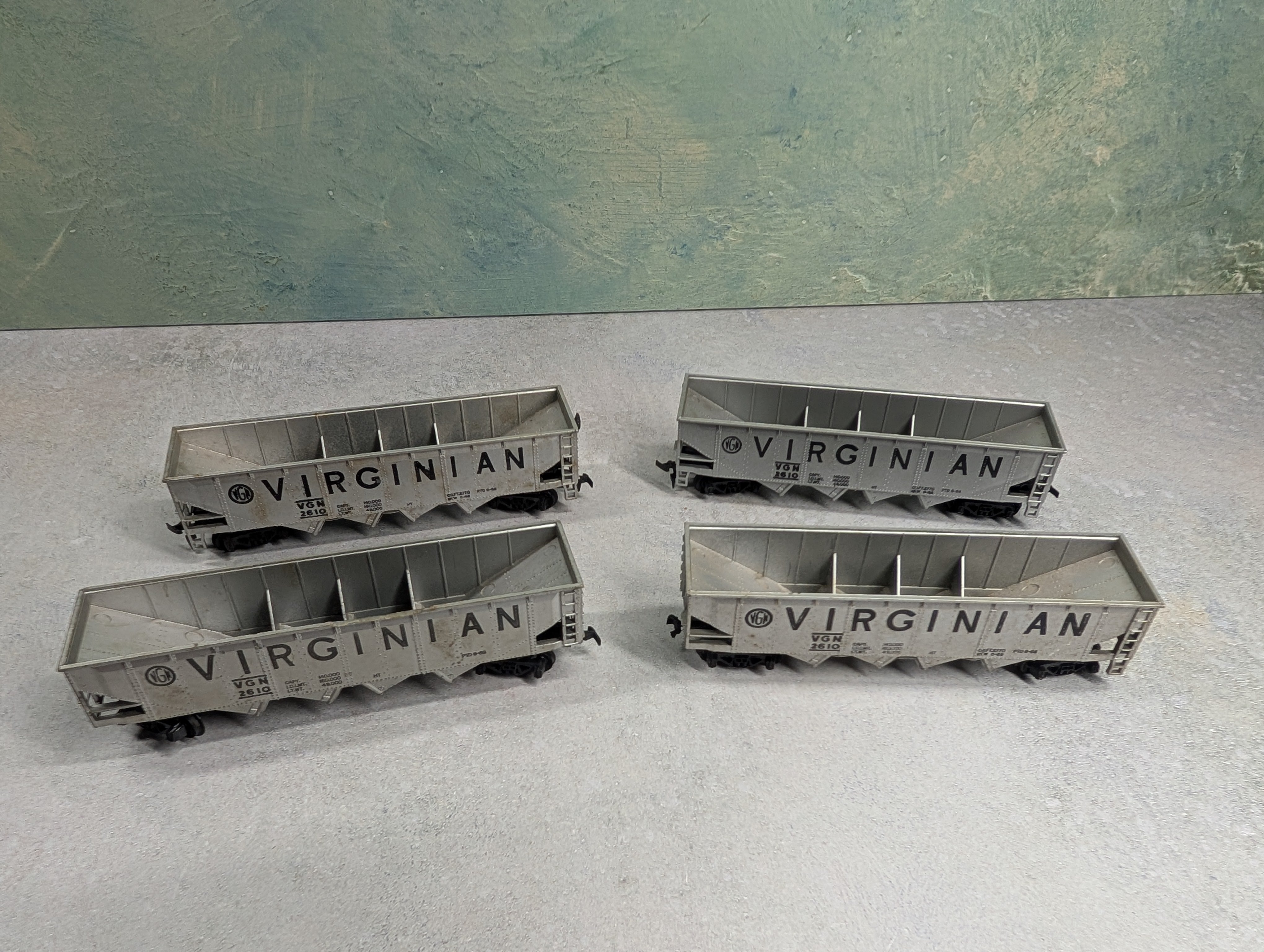 USED Tyco HO Scale Lot of Quad Hoppers Virginian VGN #2610 (4 pcs)