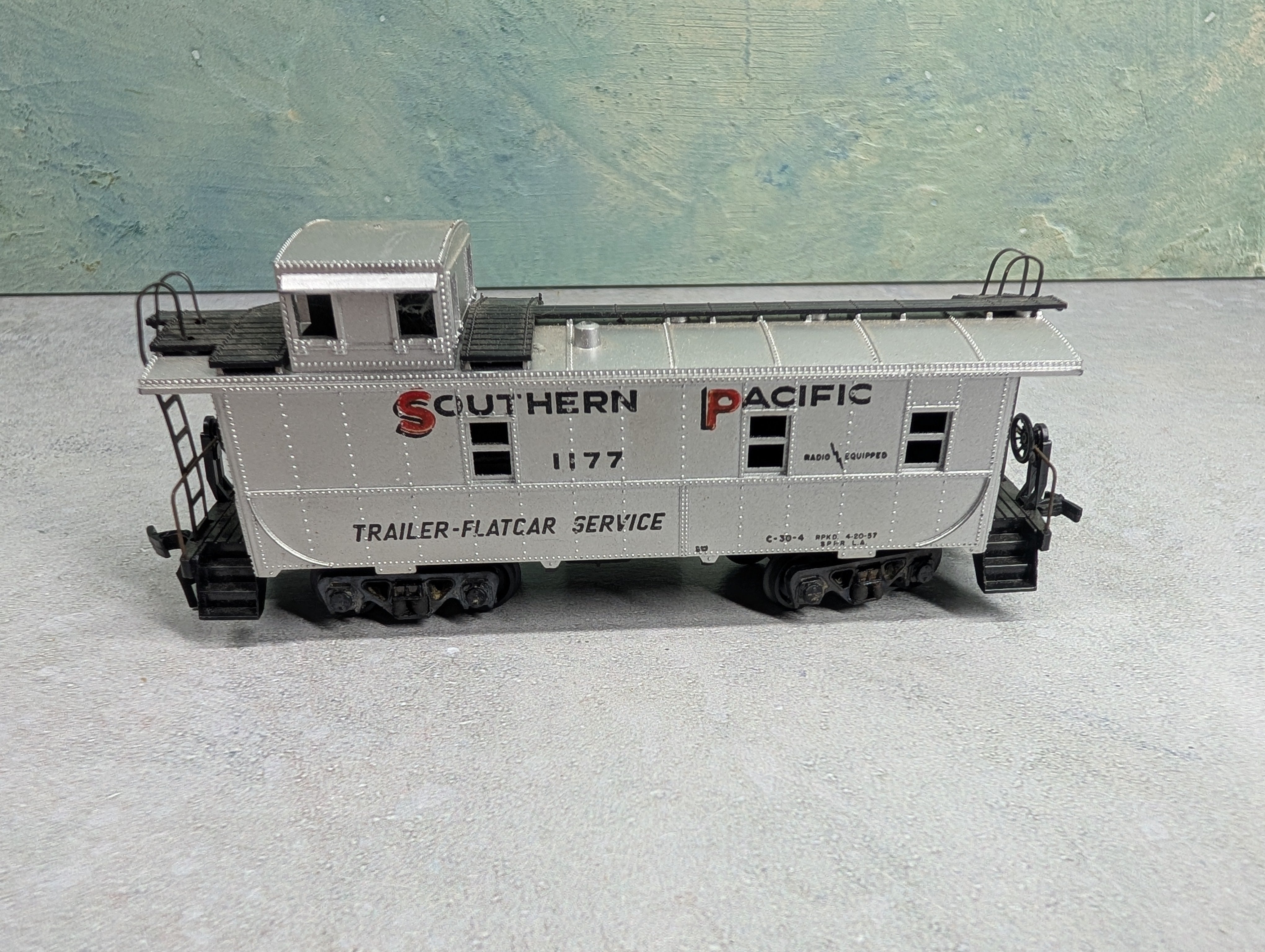 USED Athearn HO Scale Caboose Southern Pacific #1177