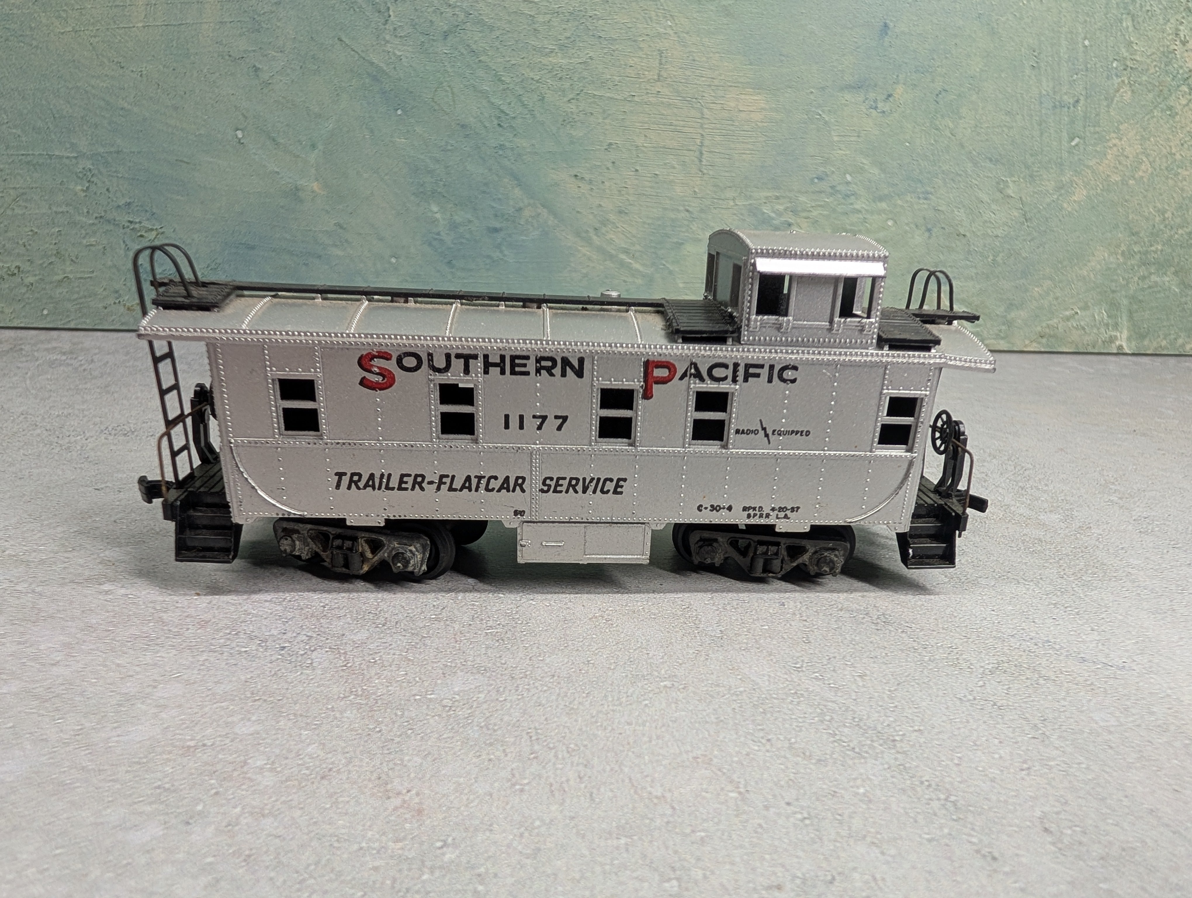 USED Athearn HO Scale Caboose Southern Pacific #1177