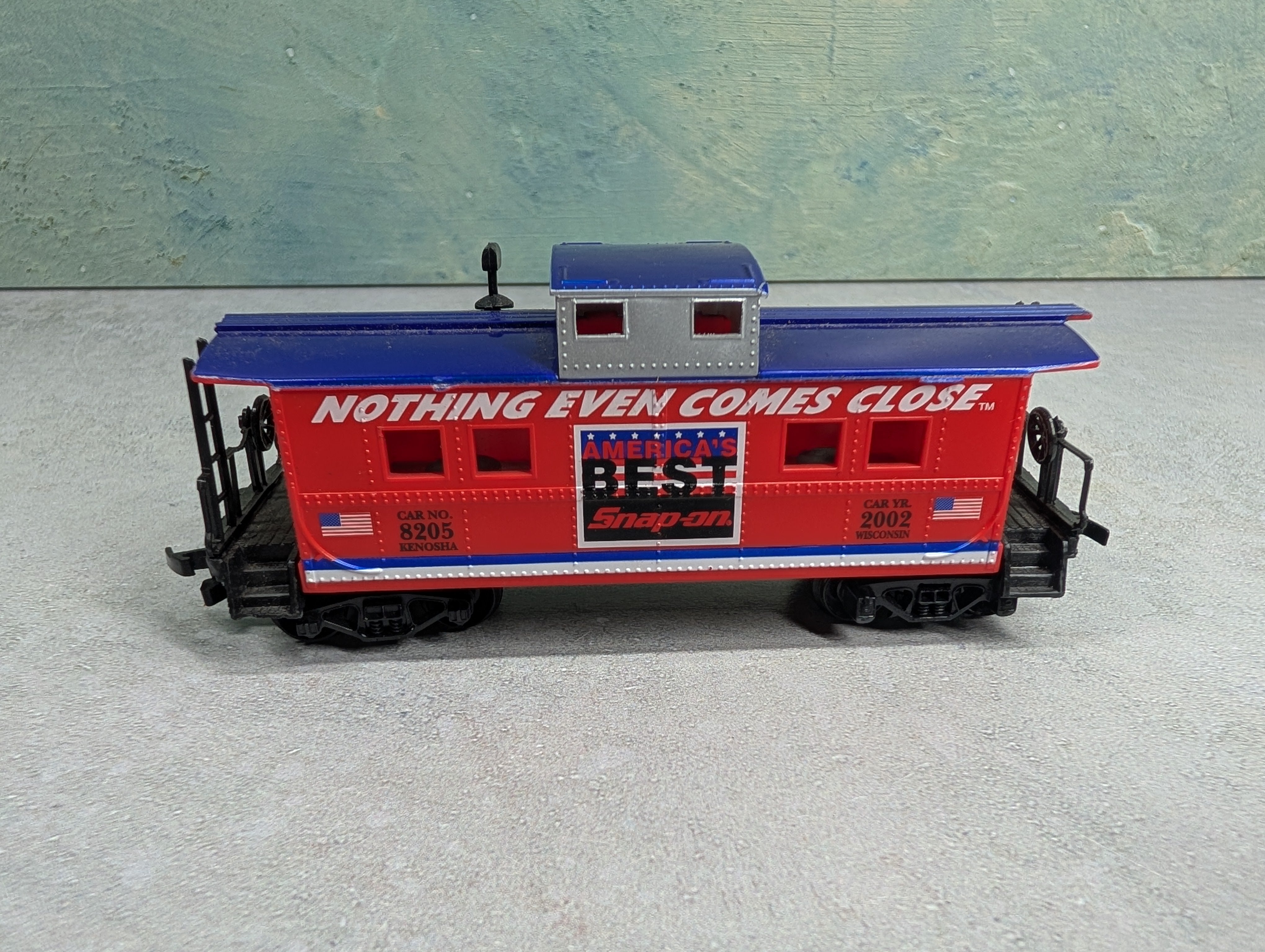 USED Life-Like HO Scale Caboose Snap-On #8205
