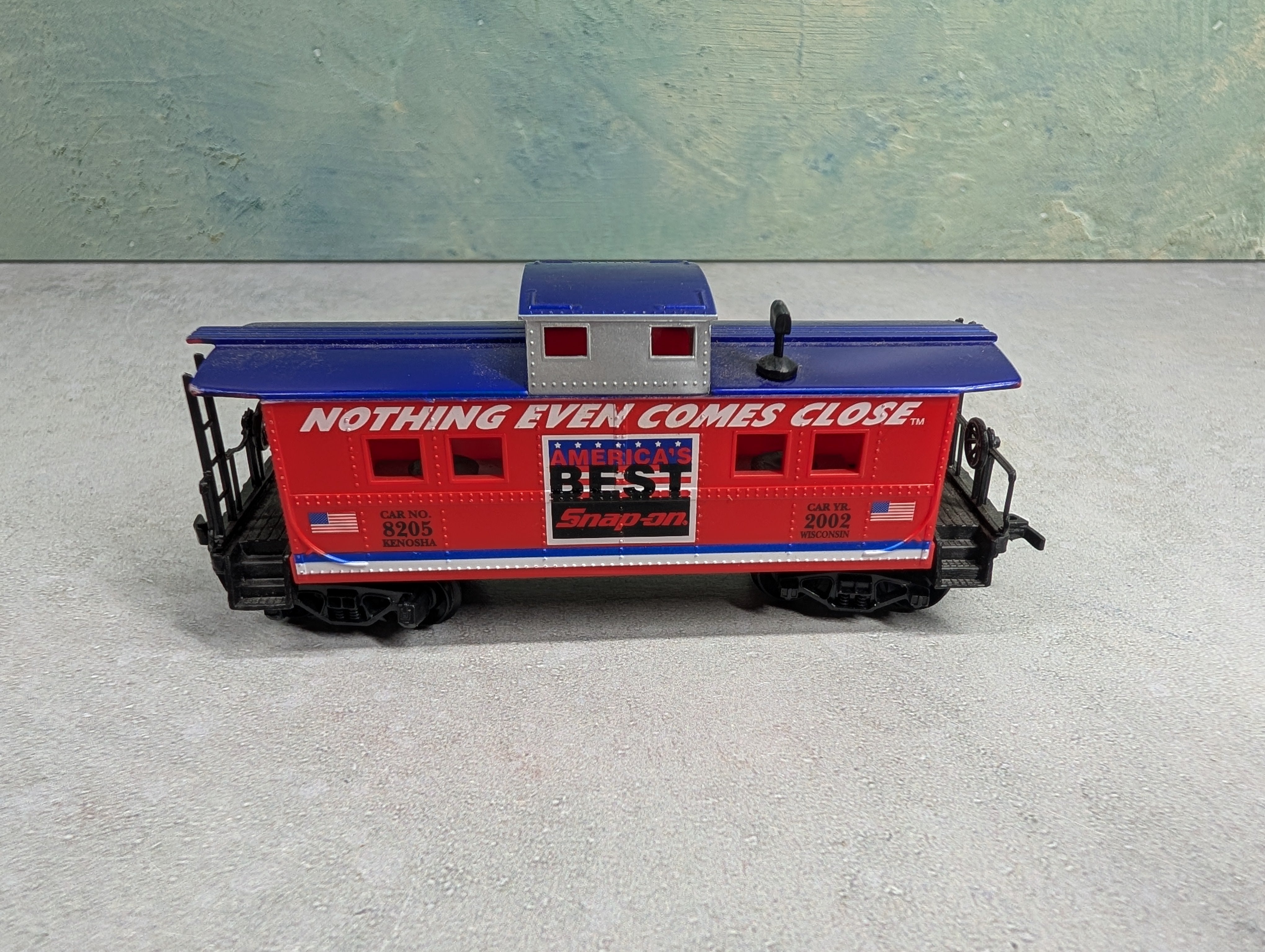 USED Life-Like HO Scale Caboose Snap-On #8205