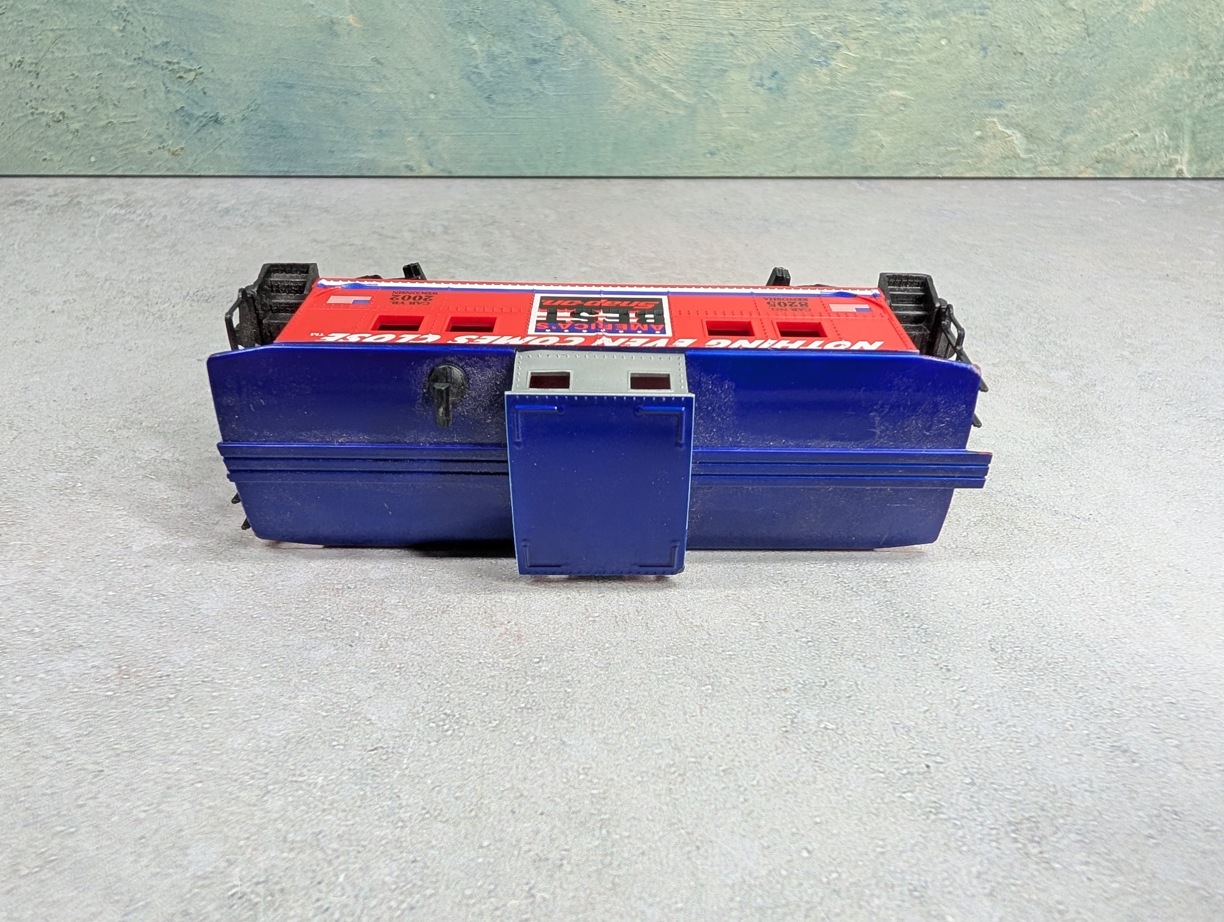 USED Life-Like HO Scale Caboose Snap-On #8205