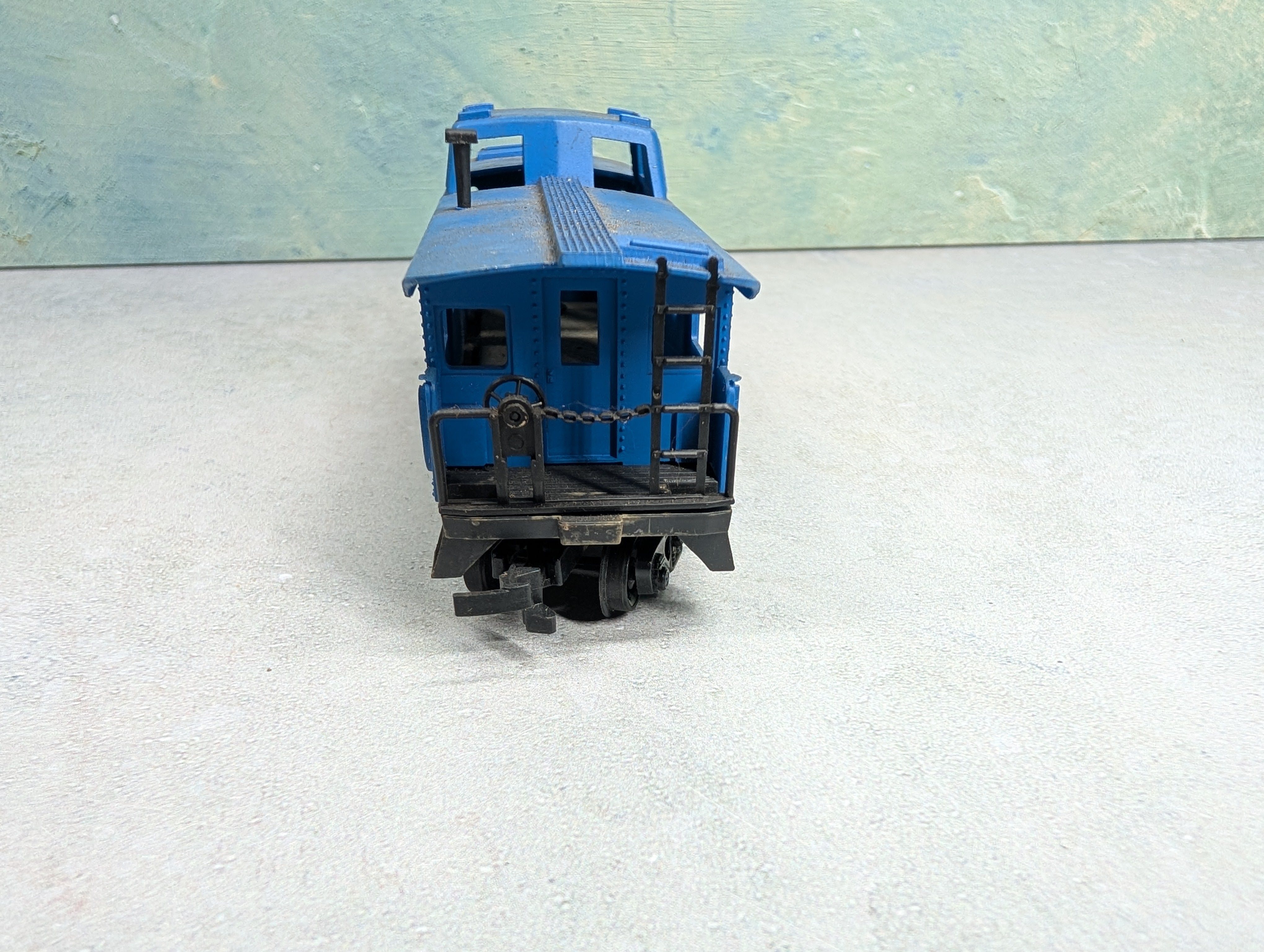 USED CTC HO Scale Caboose Conrail CR #21109