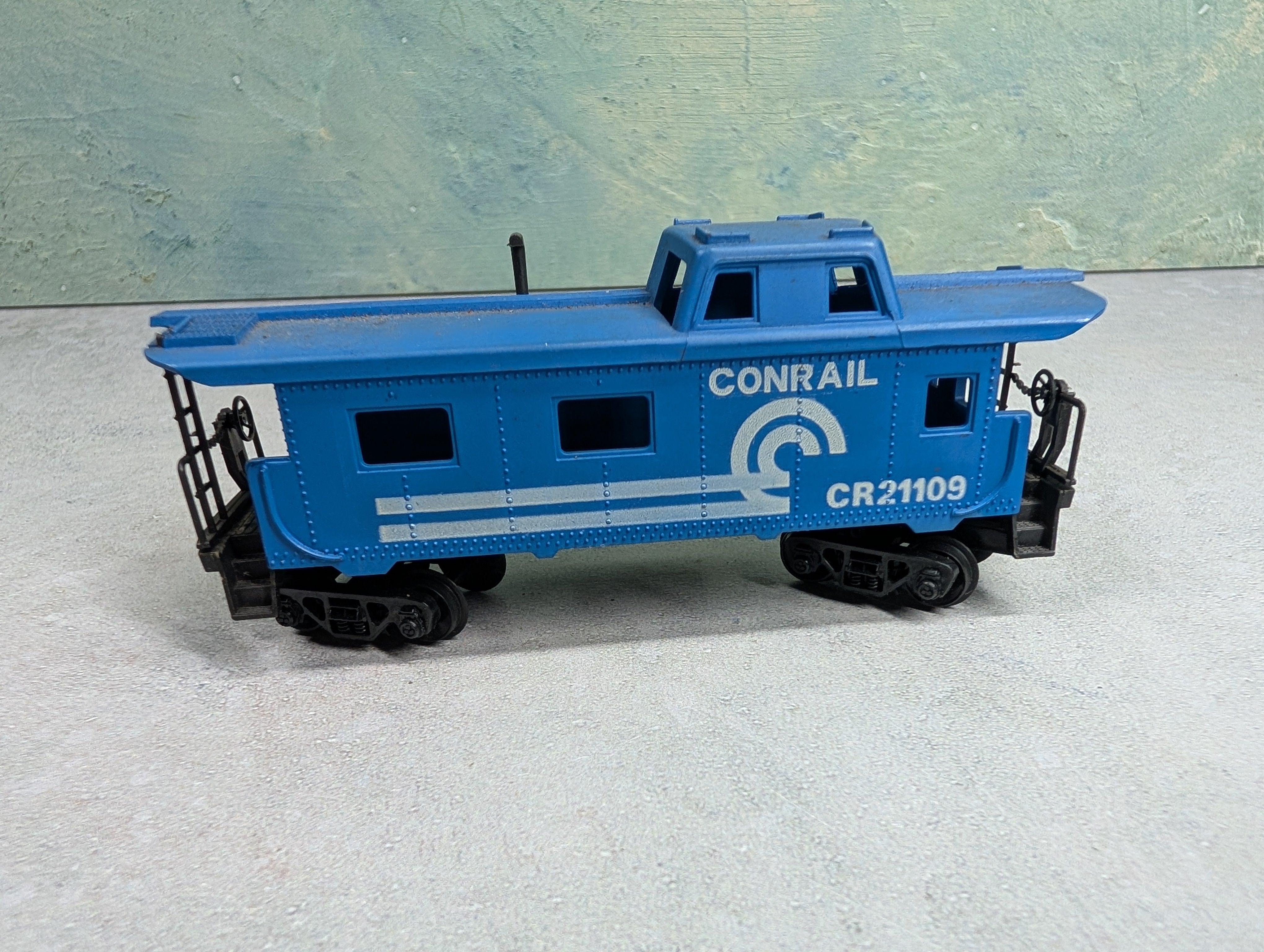 USED CTC HO Scale Caboose Conrail CR #21109