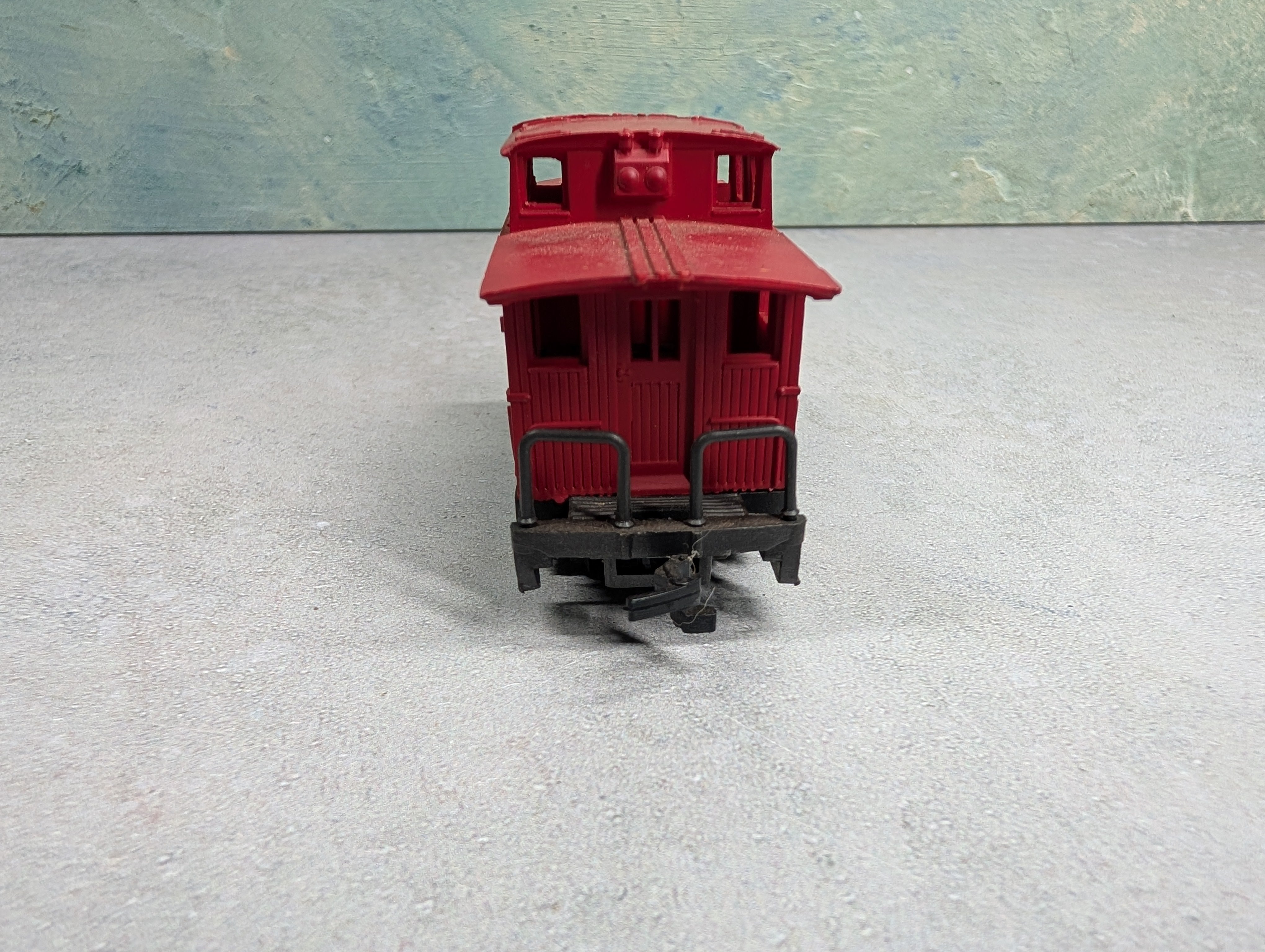 USED Rivarossi HO Scale Bobber Caboose Boston and Maine #484 Custom