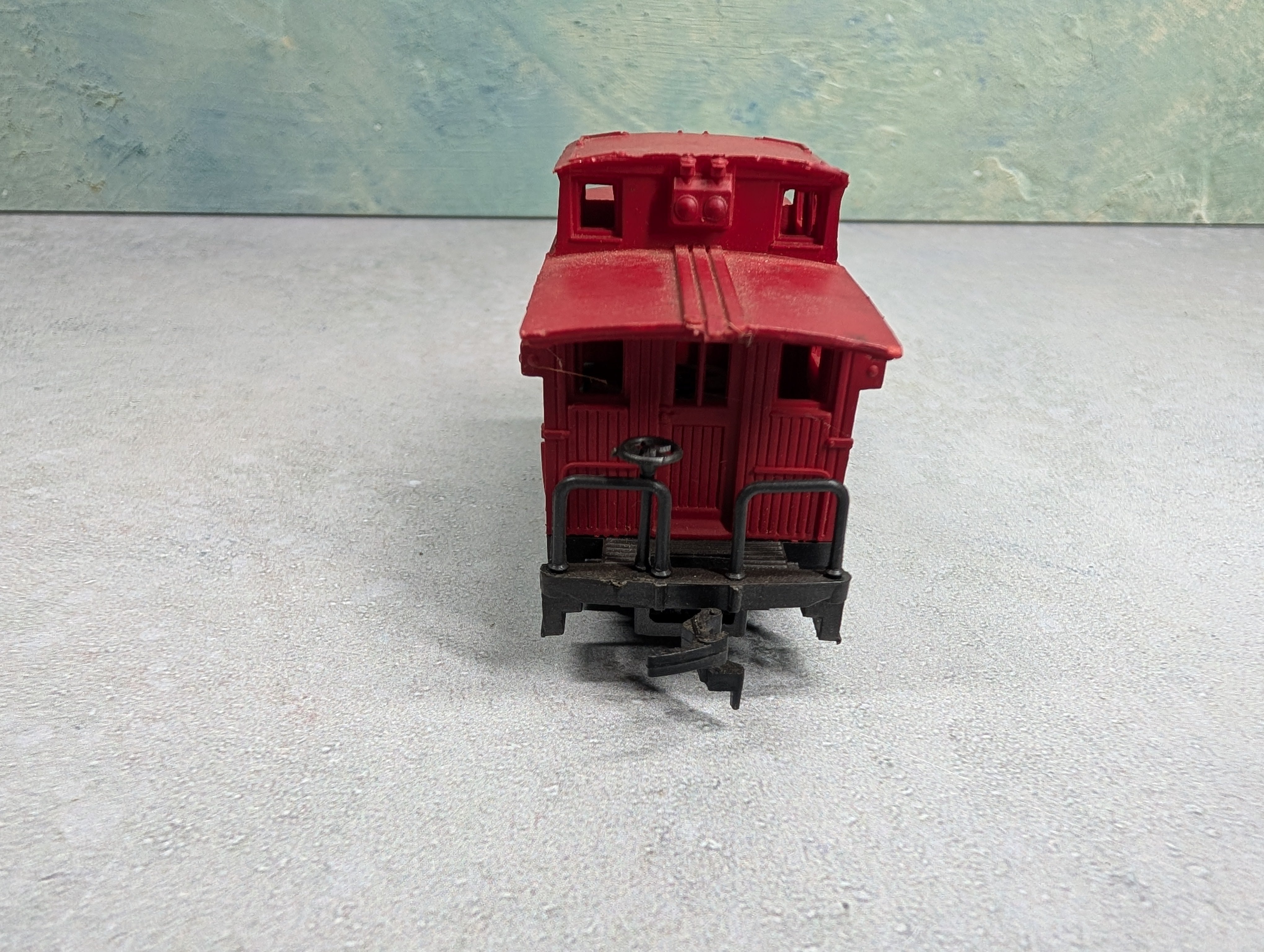 USED Rivarossi HO Scale Bobber Caboose Boston and Maine #484 Custom
