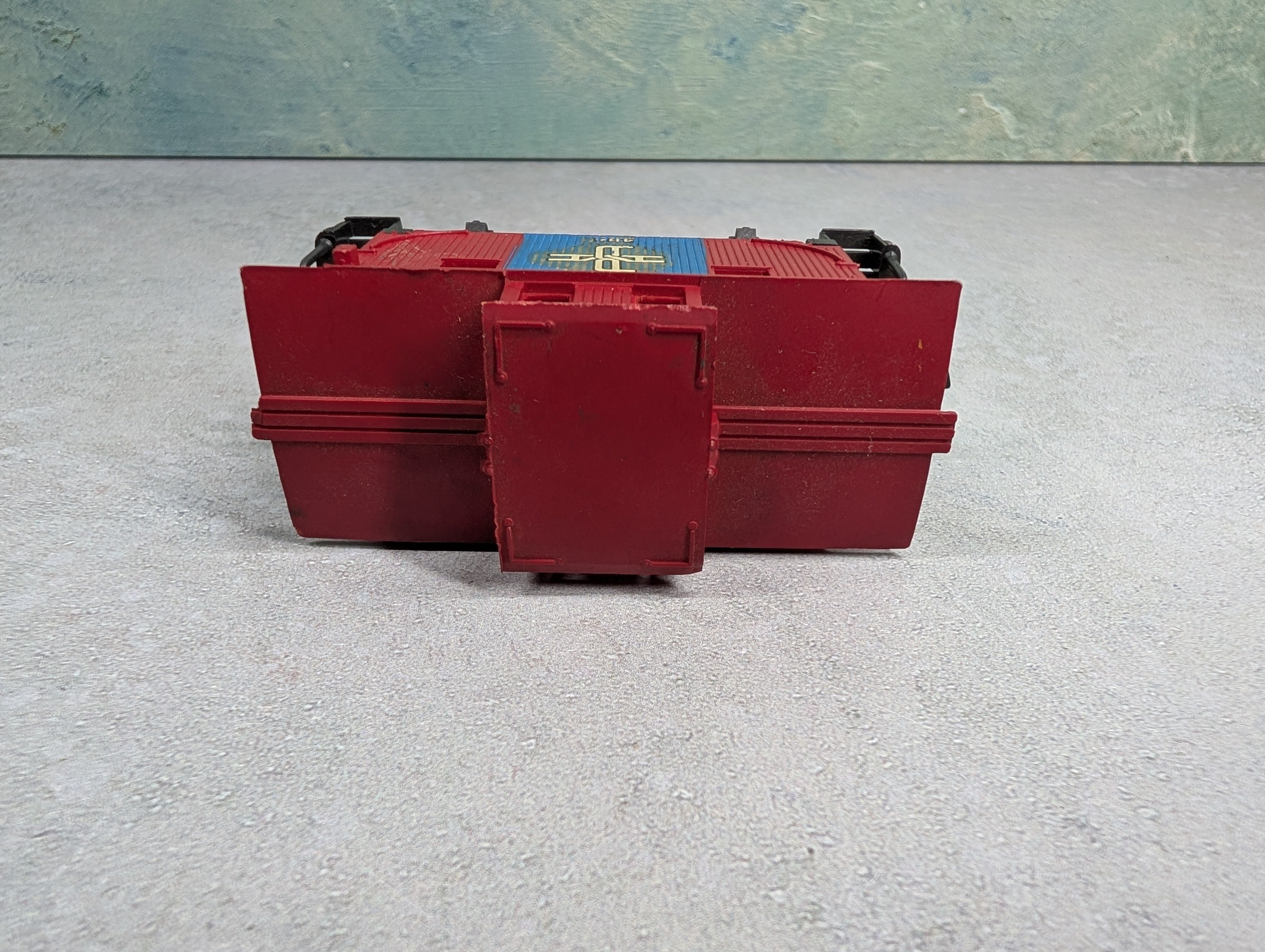 USED Rivarossi HO Scale Bobber Caboose Boston and Maine #484 Custom