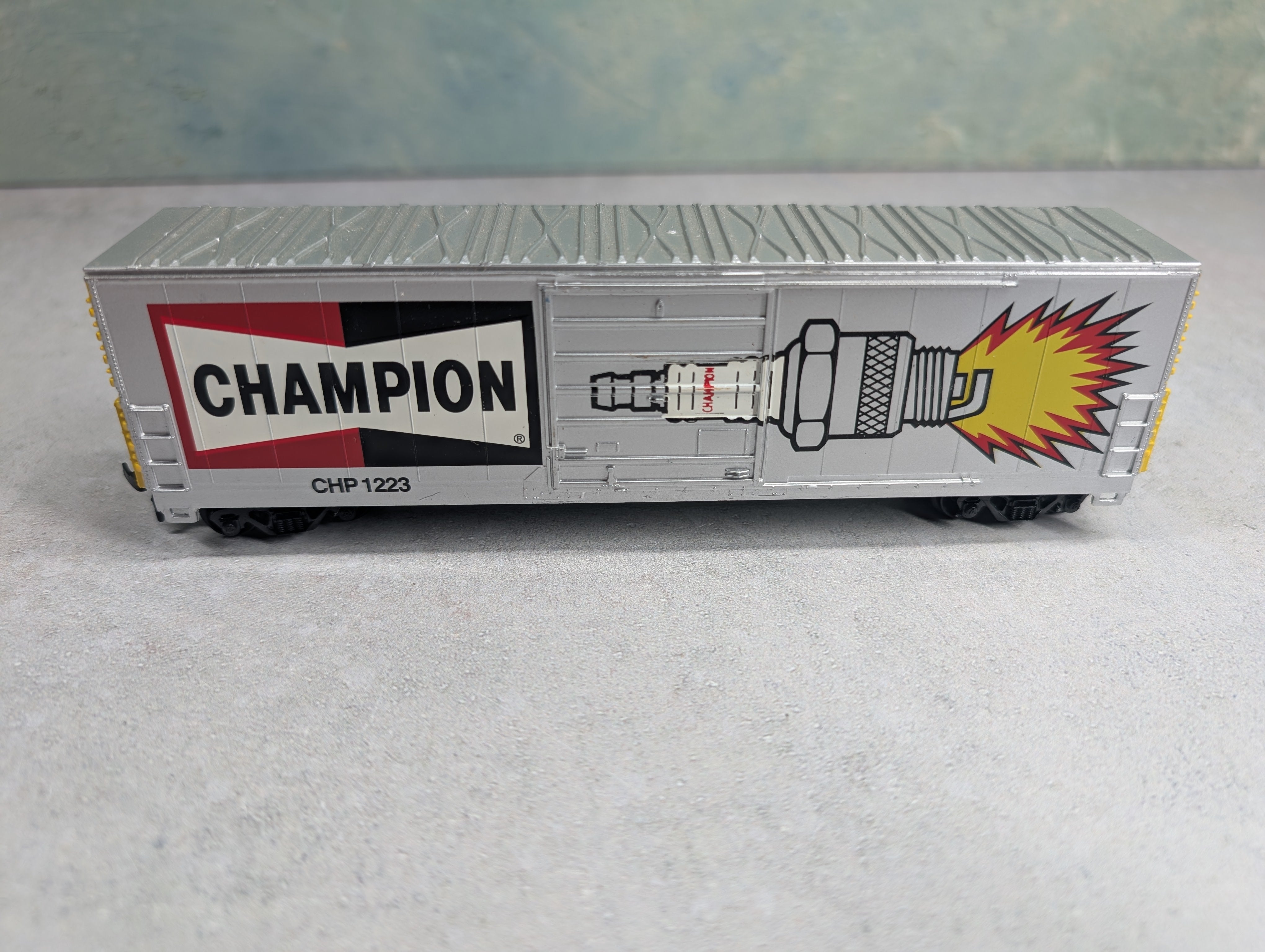 USED Life-Like HO Scale 50' Box Car Champion CHP #1223