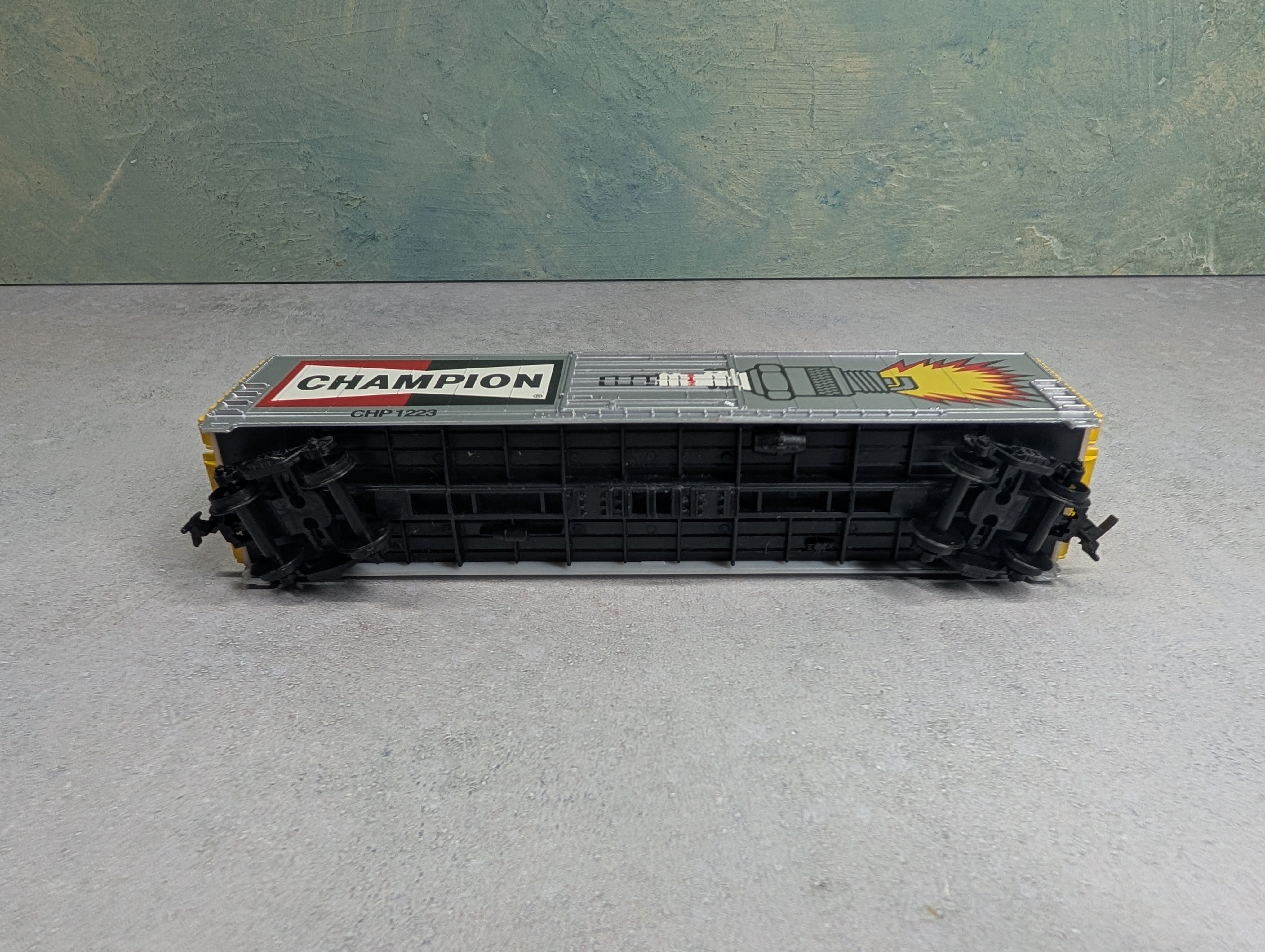 USED Life-Like HO Scale 50' Box Car Champion CHP #1223