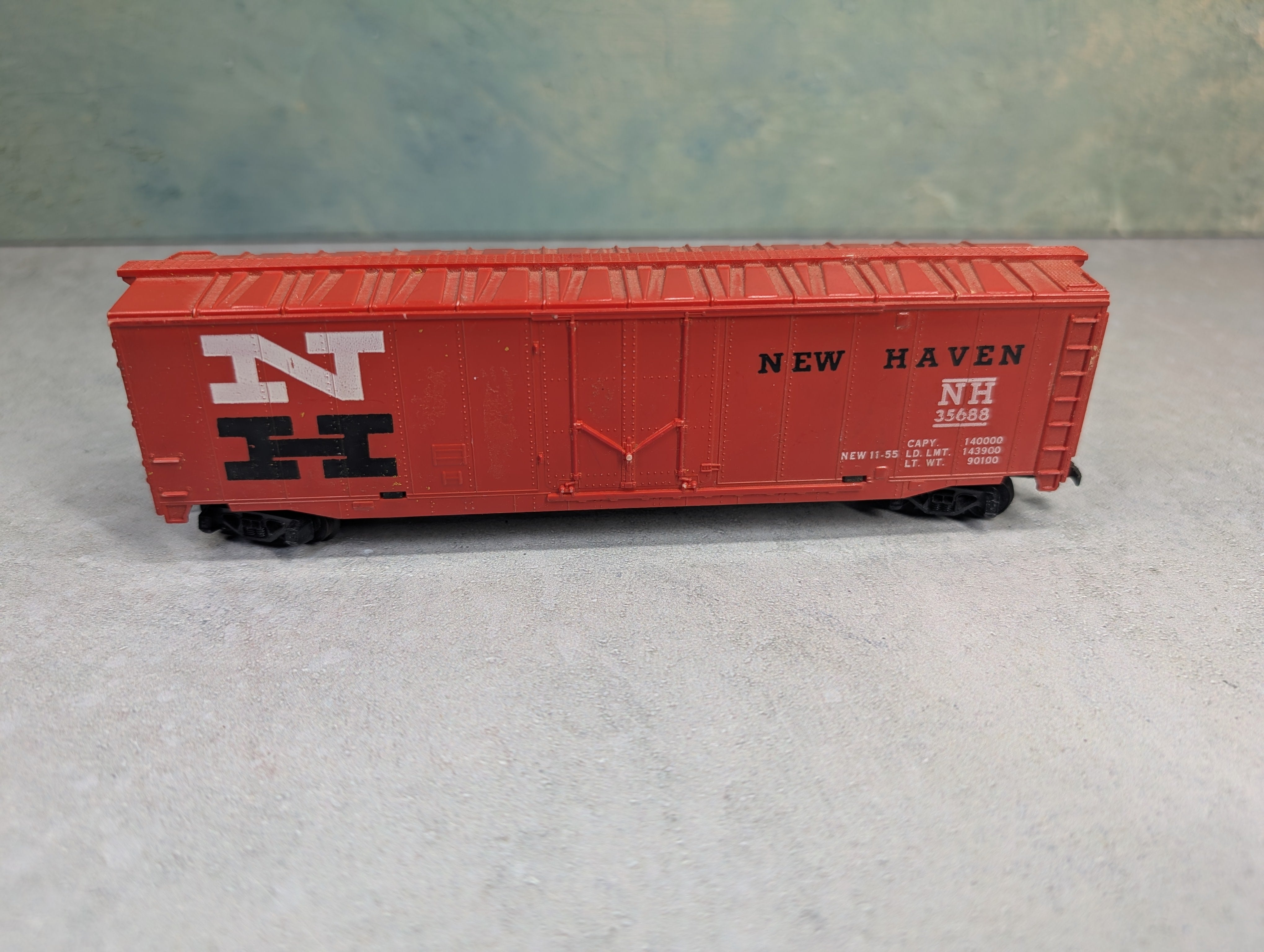 USED Tyco HO Scale 50' Box Car New Haven NH #35688