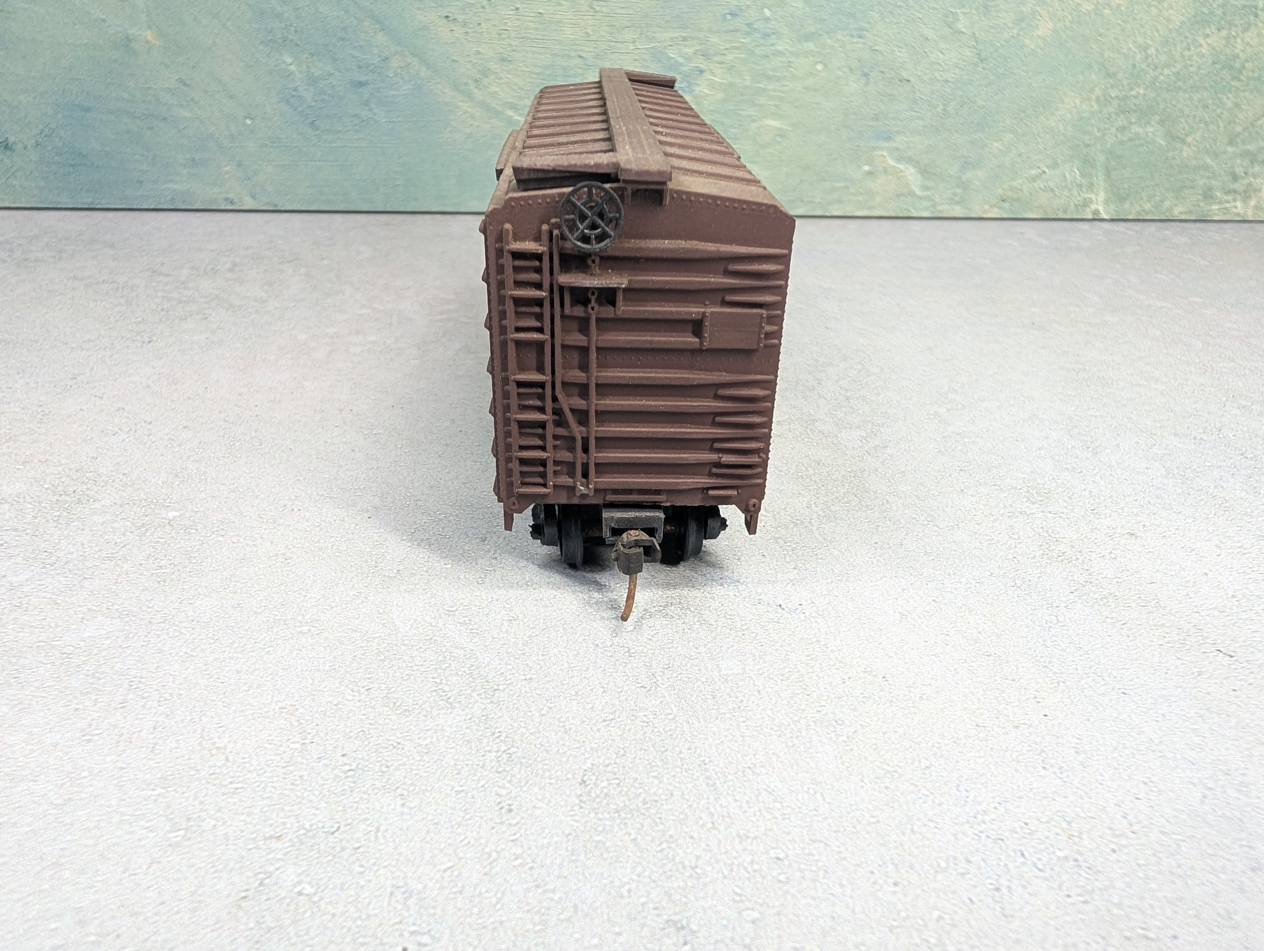 USED Roundhouse HO Scale 40' Box Car Conrail CR #124200