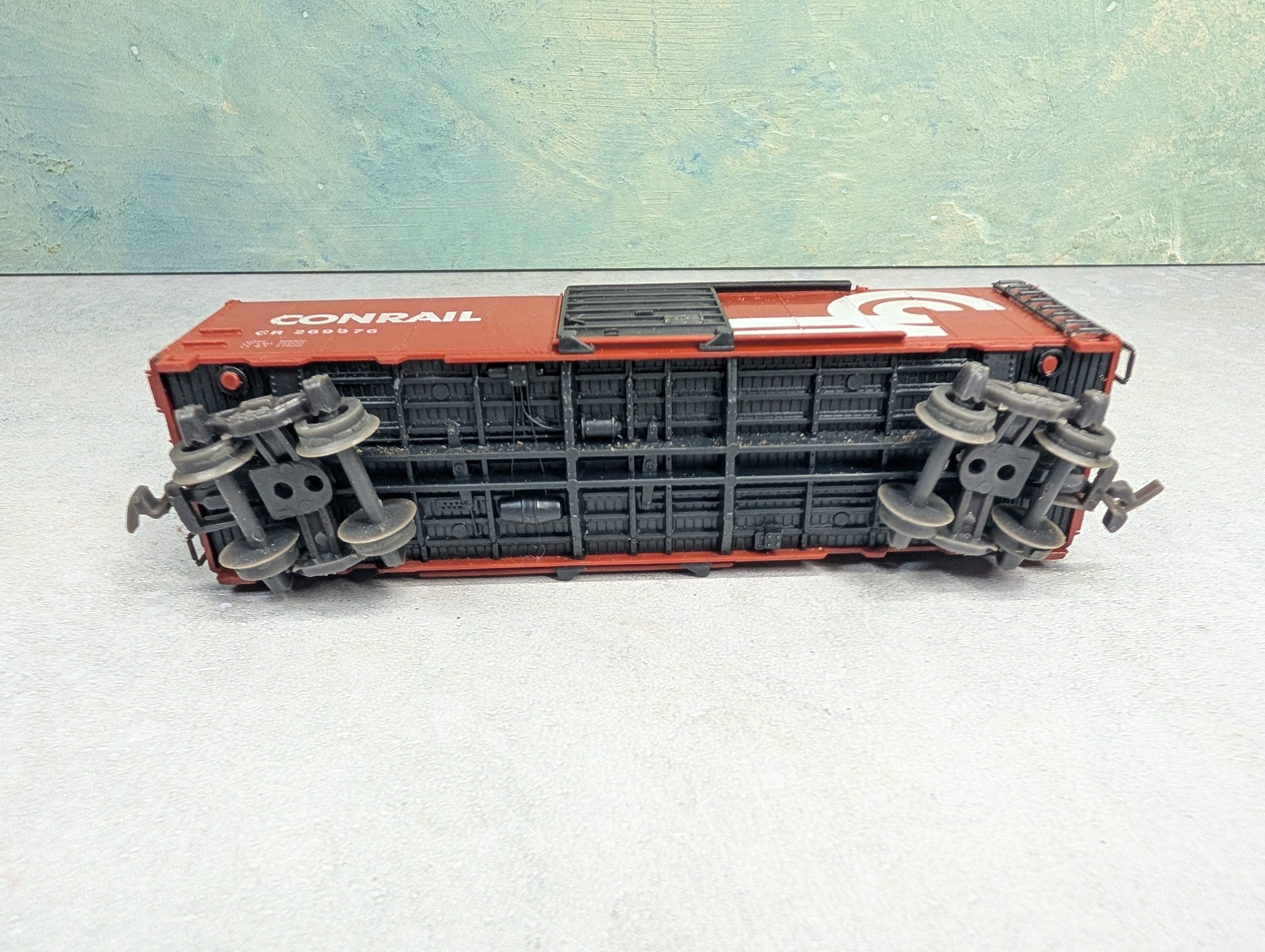 USED HO Scale 40' Box Car Conrail CR #269976