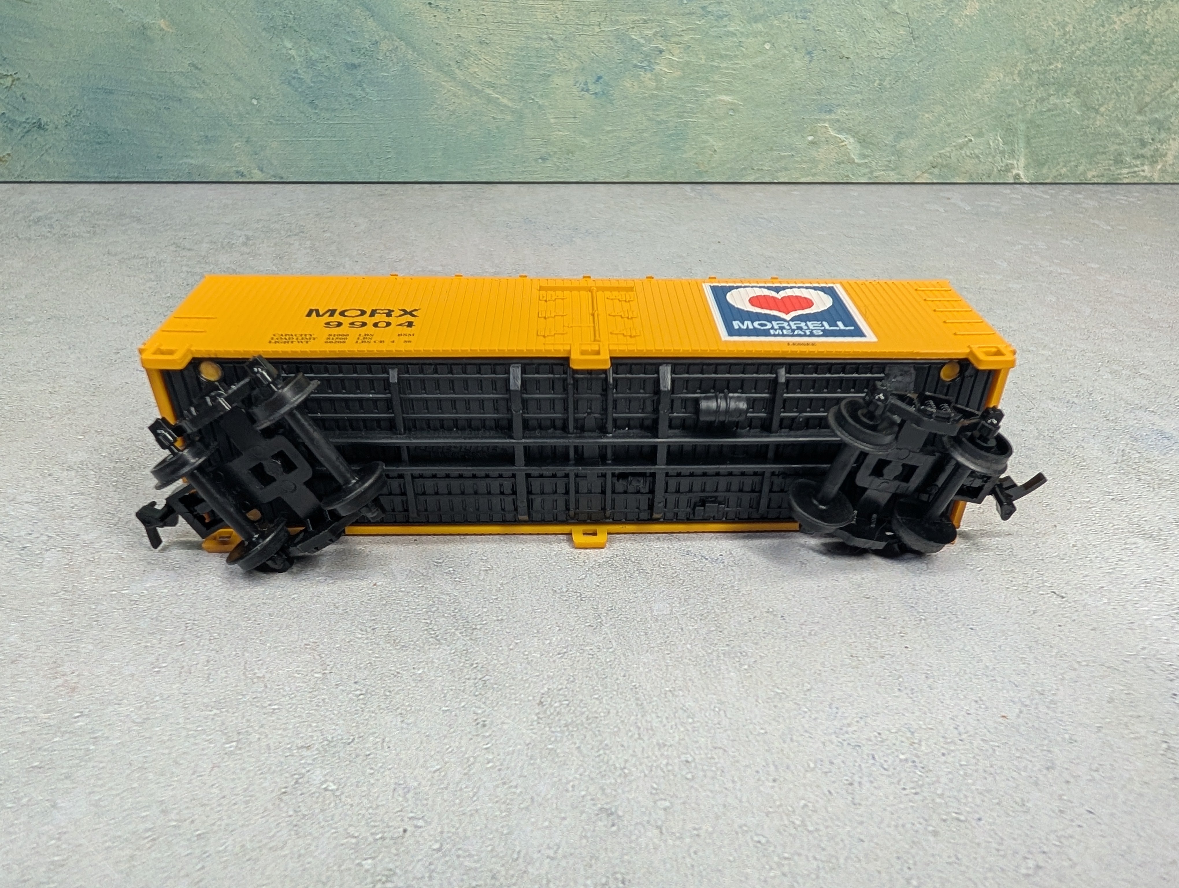 USED Life-Like HO Scale 38' Wooden Reefer Box Car Morrell Meats MORX #9904