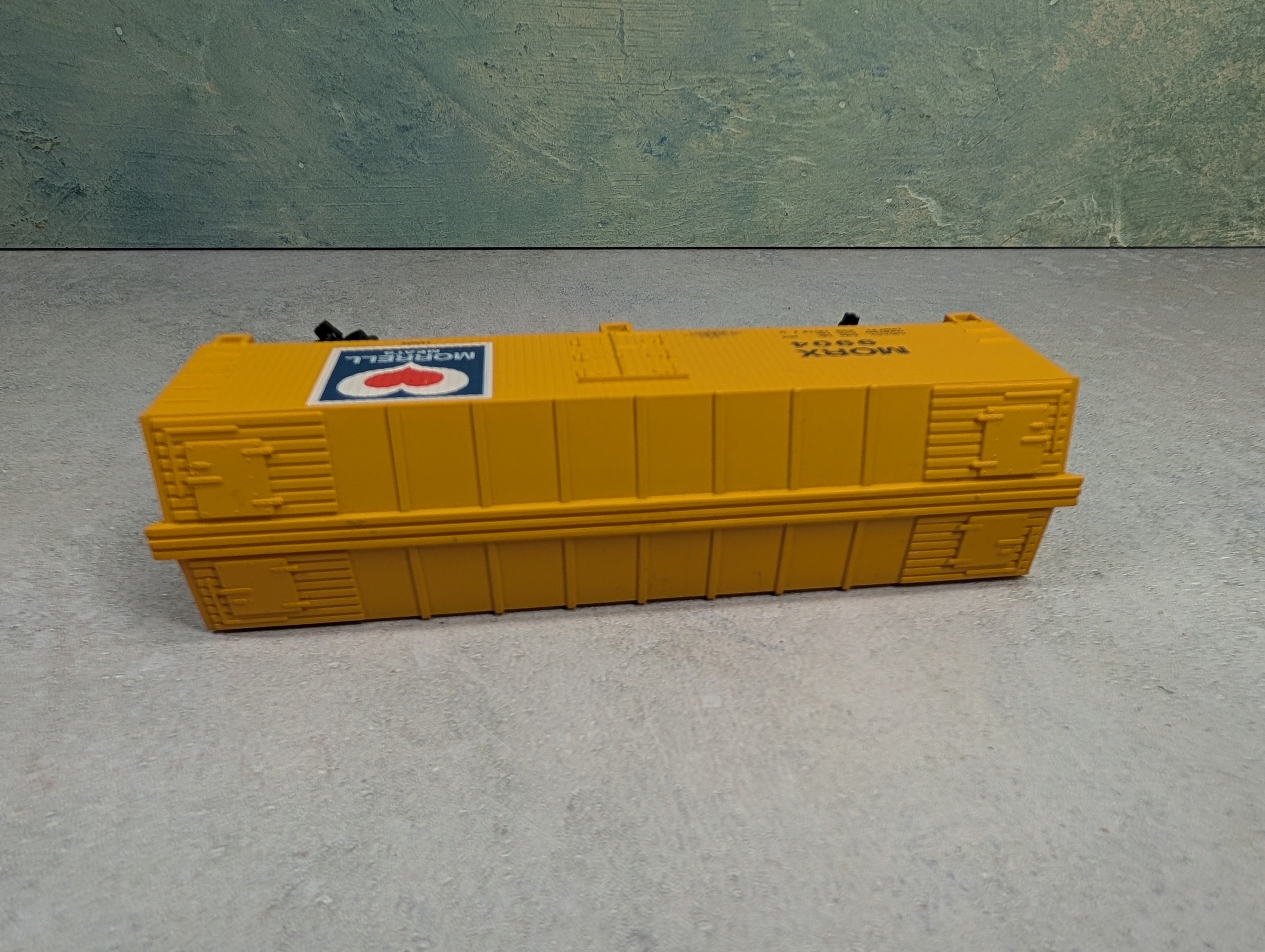 USED Life-Like HO Scale 38' Wooden Reefer Box Car Morrell Meats MORX #9904