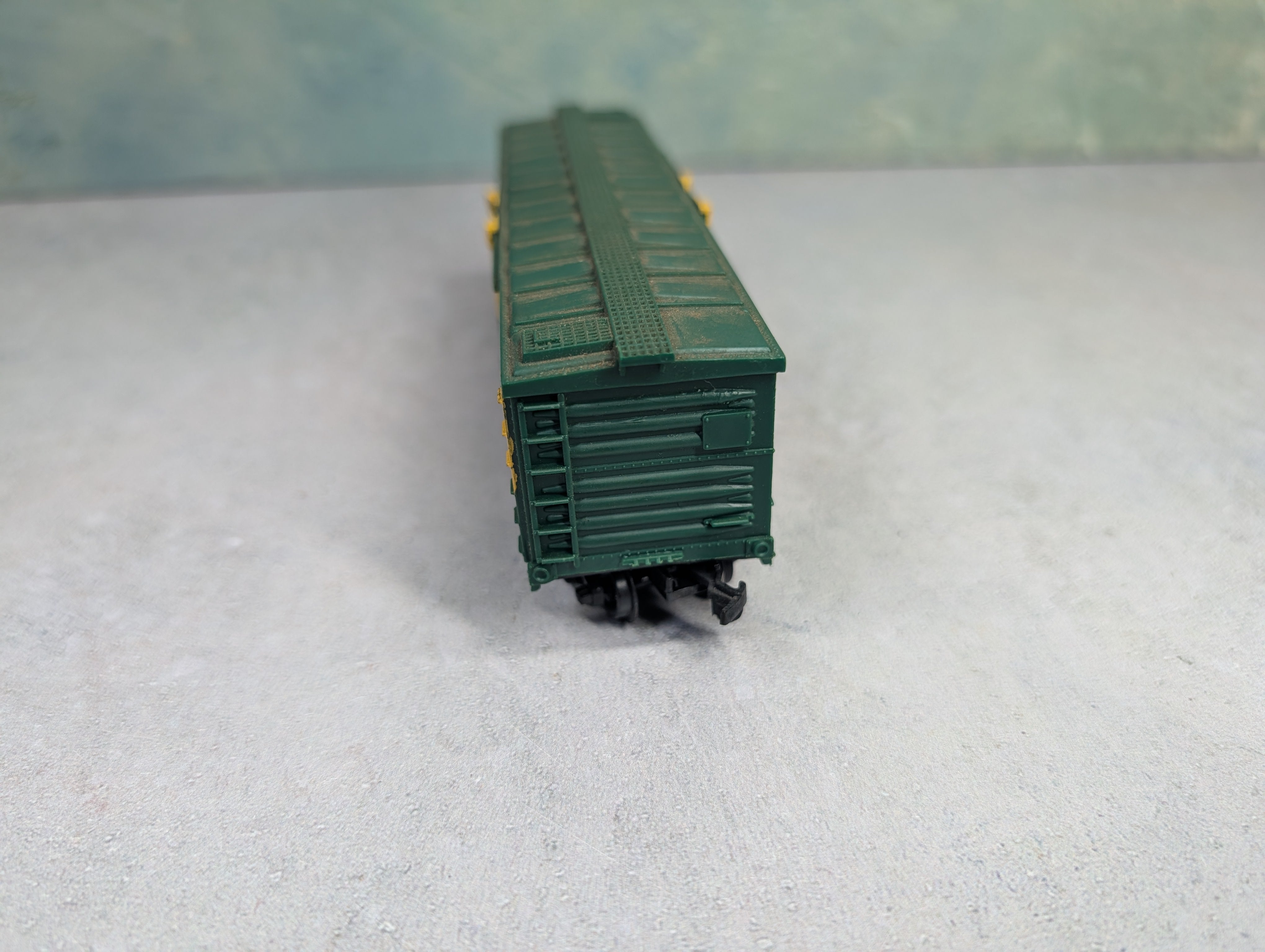 USED Life-Like HO Scale 40' Cattle Stock Car Chicago & North Western CNW #15040