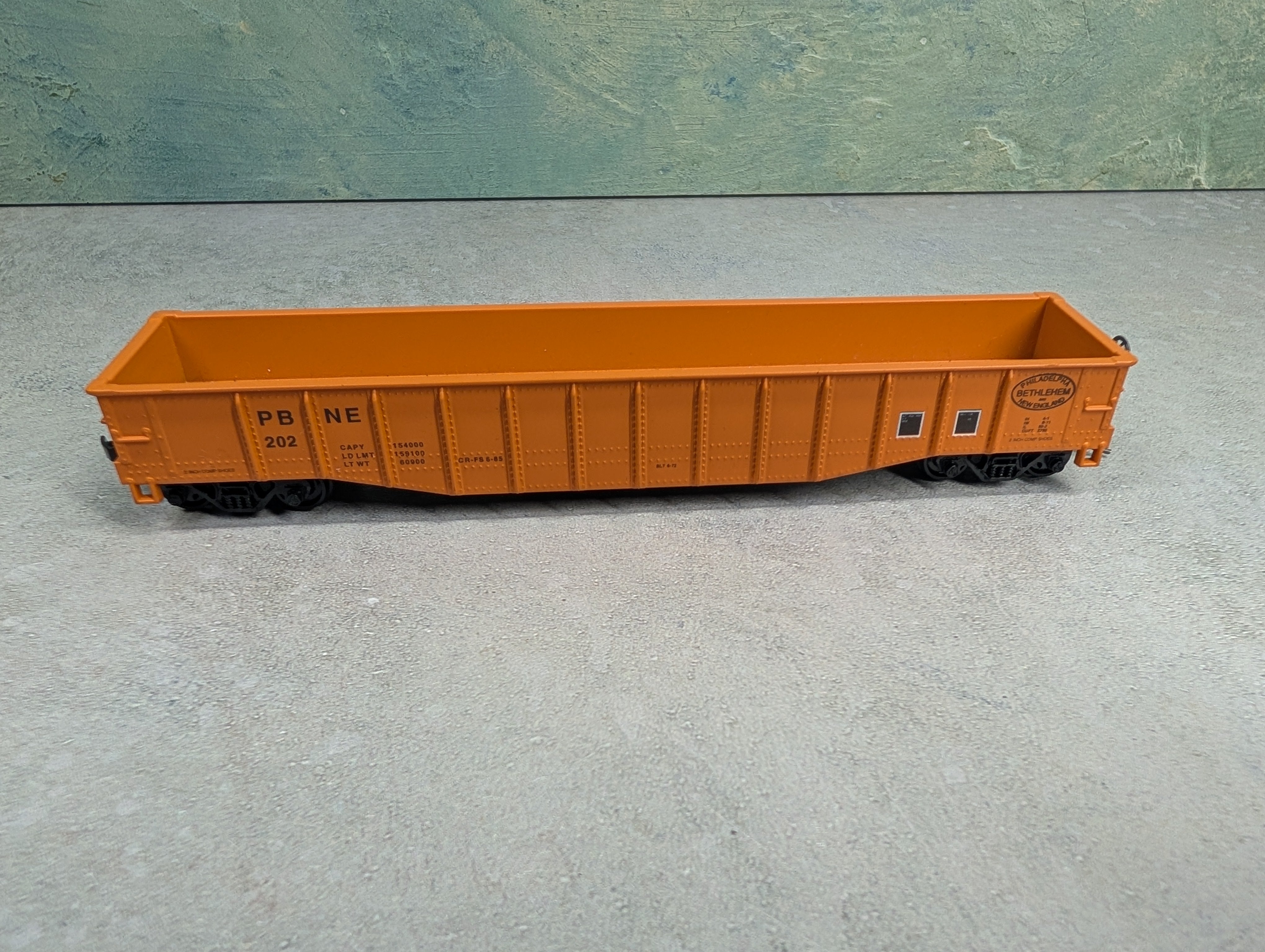 USED Athearn HO Scale 50' Gondola Philadelphia Bethlehem & New England PBNE #202