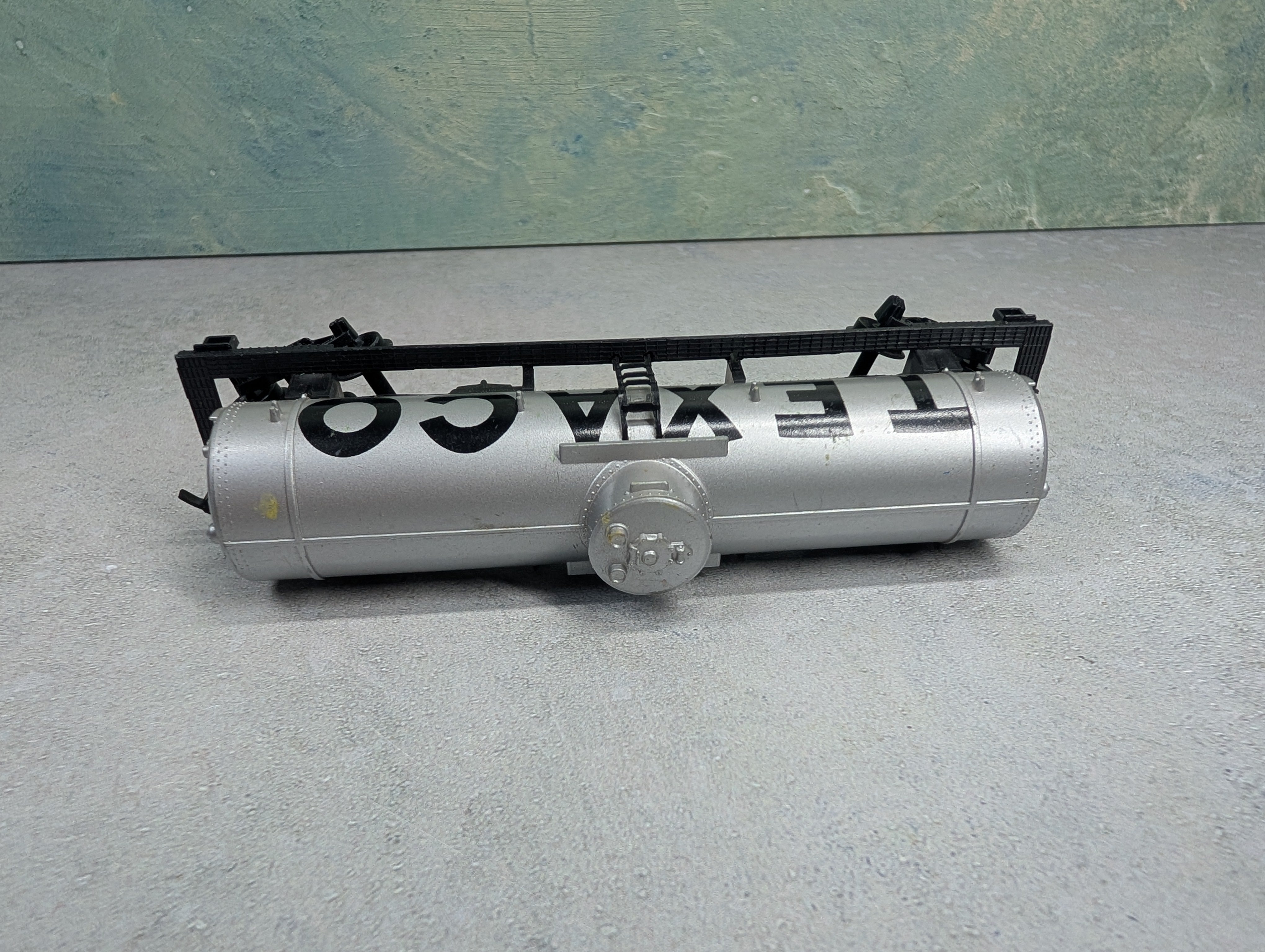 USED Tyco HO Scale Single Dome Tank Car Texaco