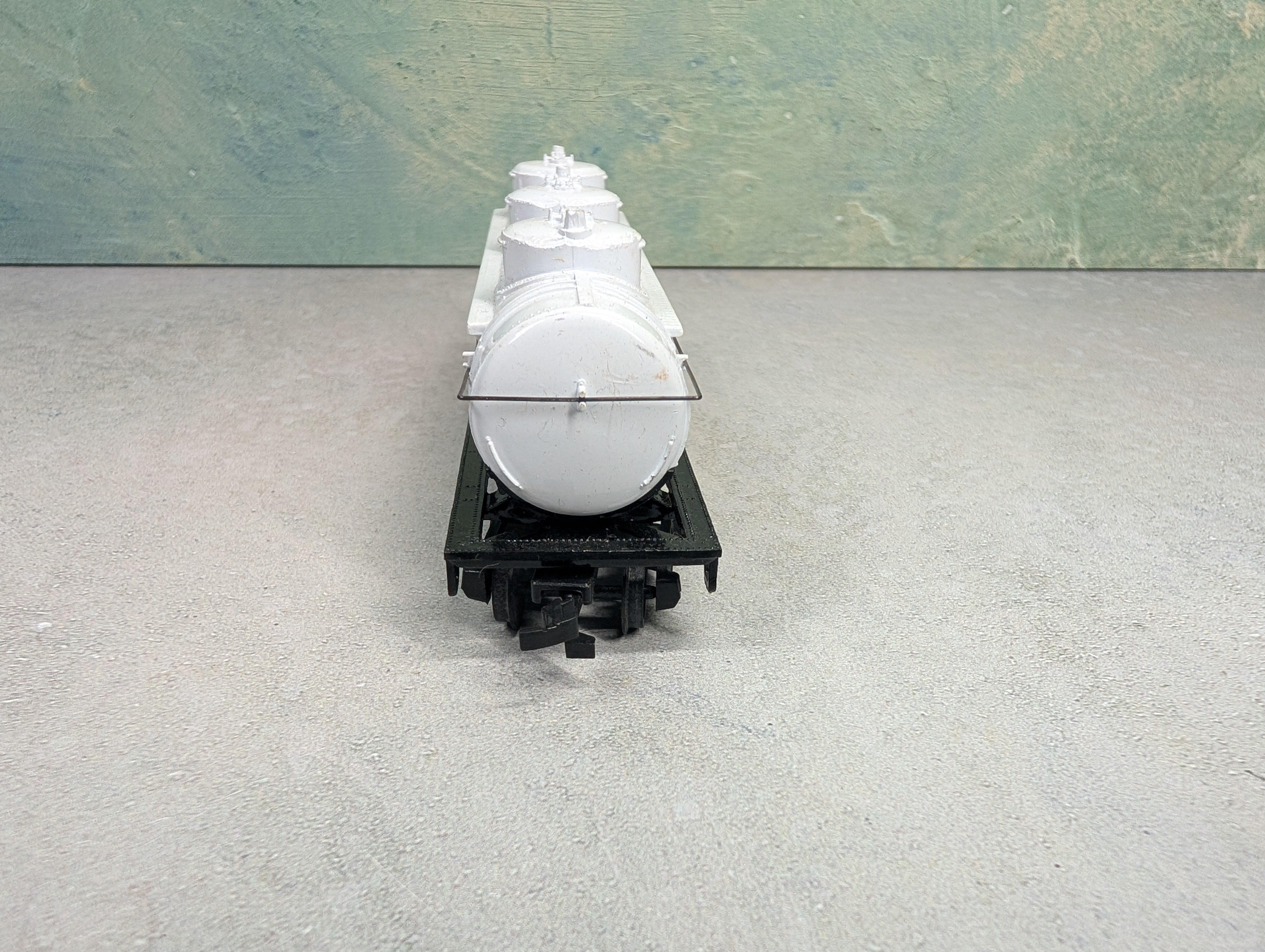USED Bachmann HO Scale Triple Dome Tank Car Cyanamid