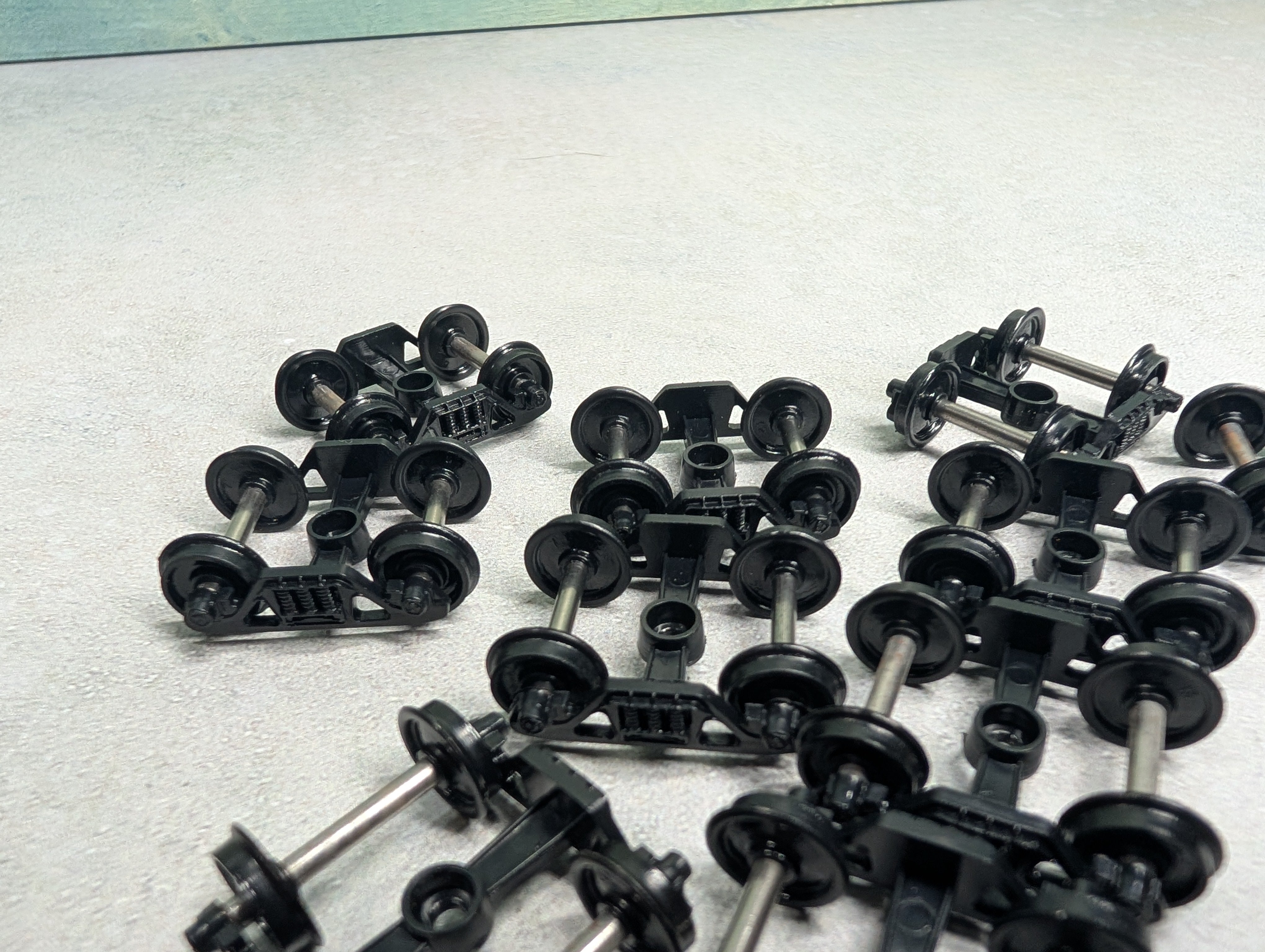 USED HO Scale Lot of Various Trucks with Wheels (10 pcs)