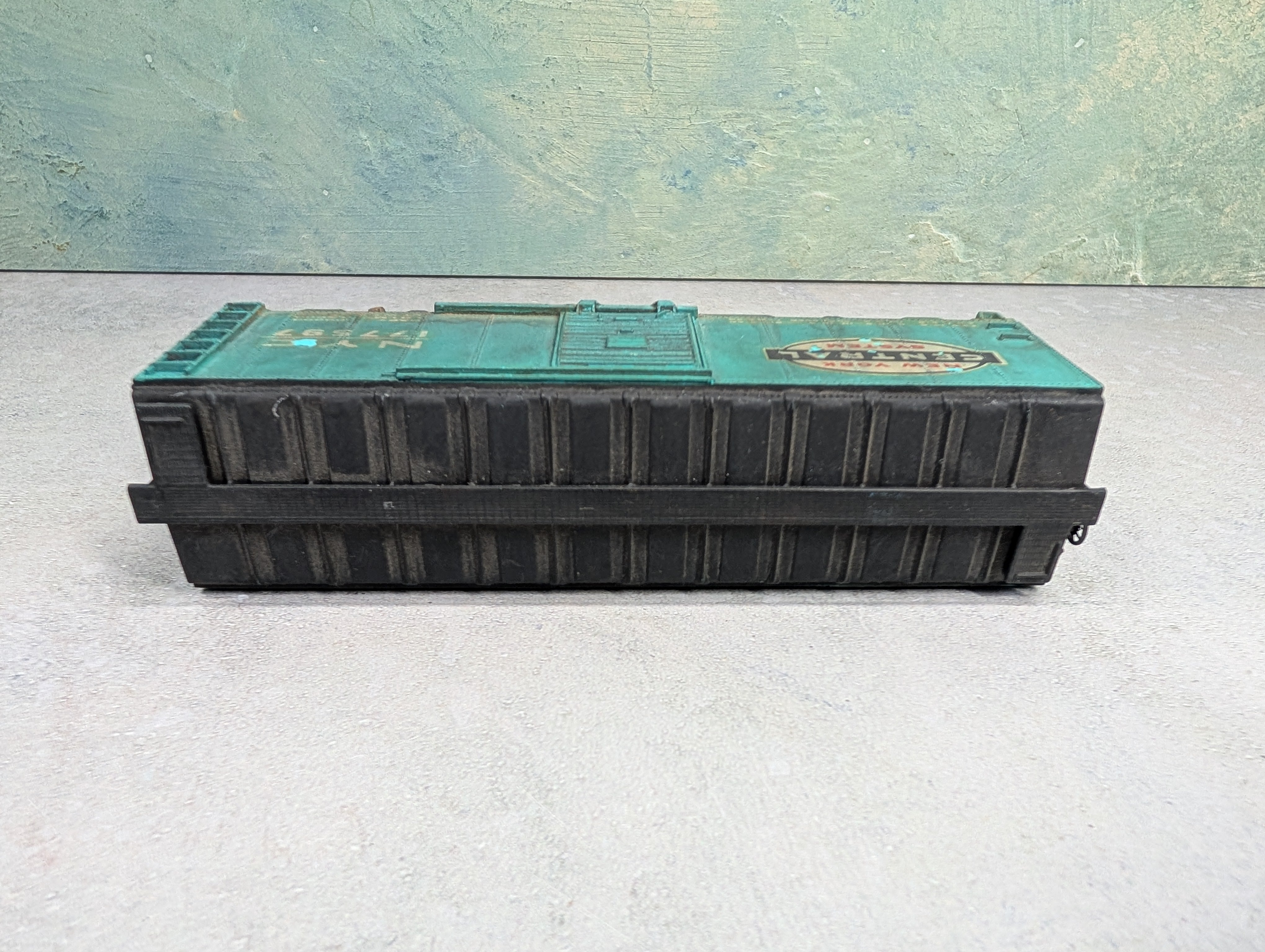 USED Athearn HO Scale 40' Box Car New York Central NYC #177597 Decals & Weathered