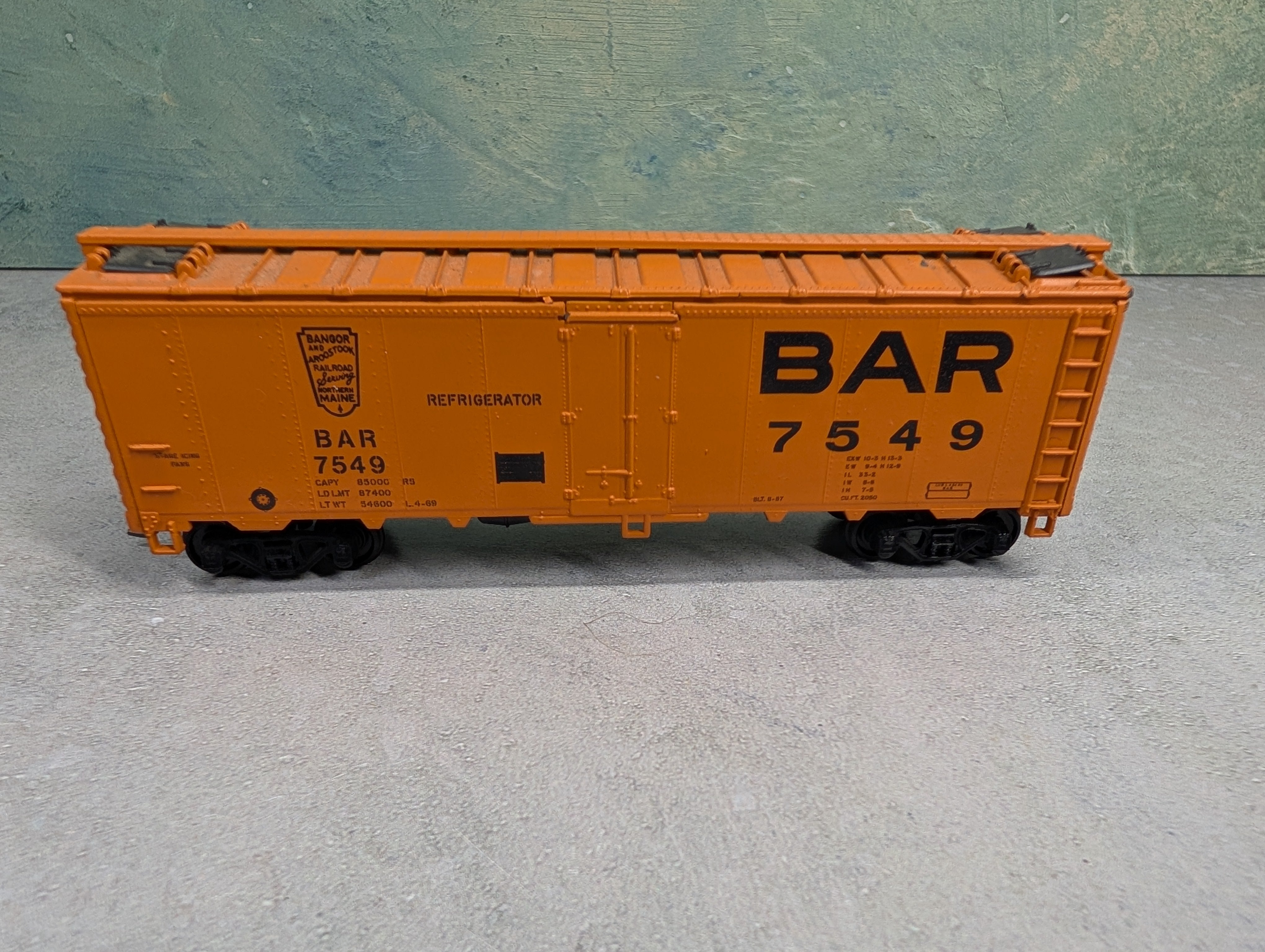 USED Athearn HO Scale 40' Reefer Box Car Bangor and Aroostook BAR #7549