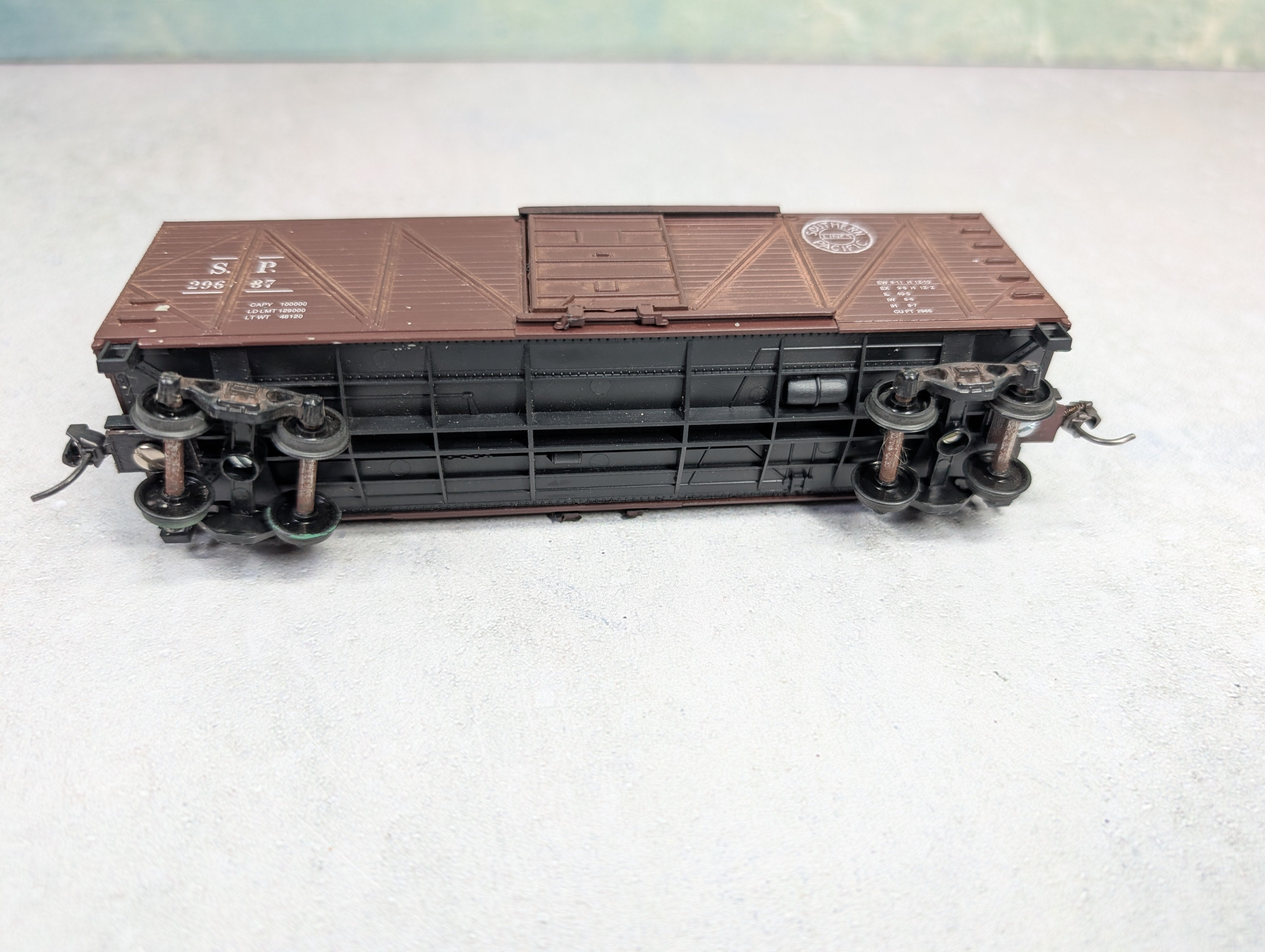 USED Roundhouse HO Scale 40' Cattle Stock Car Southern Pacific SP #29637