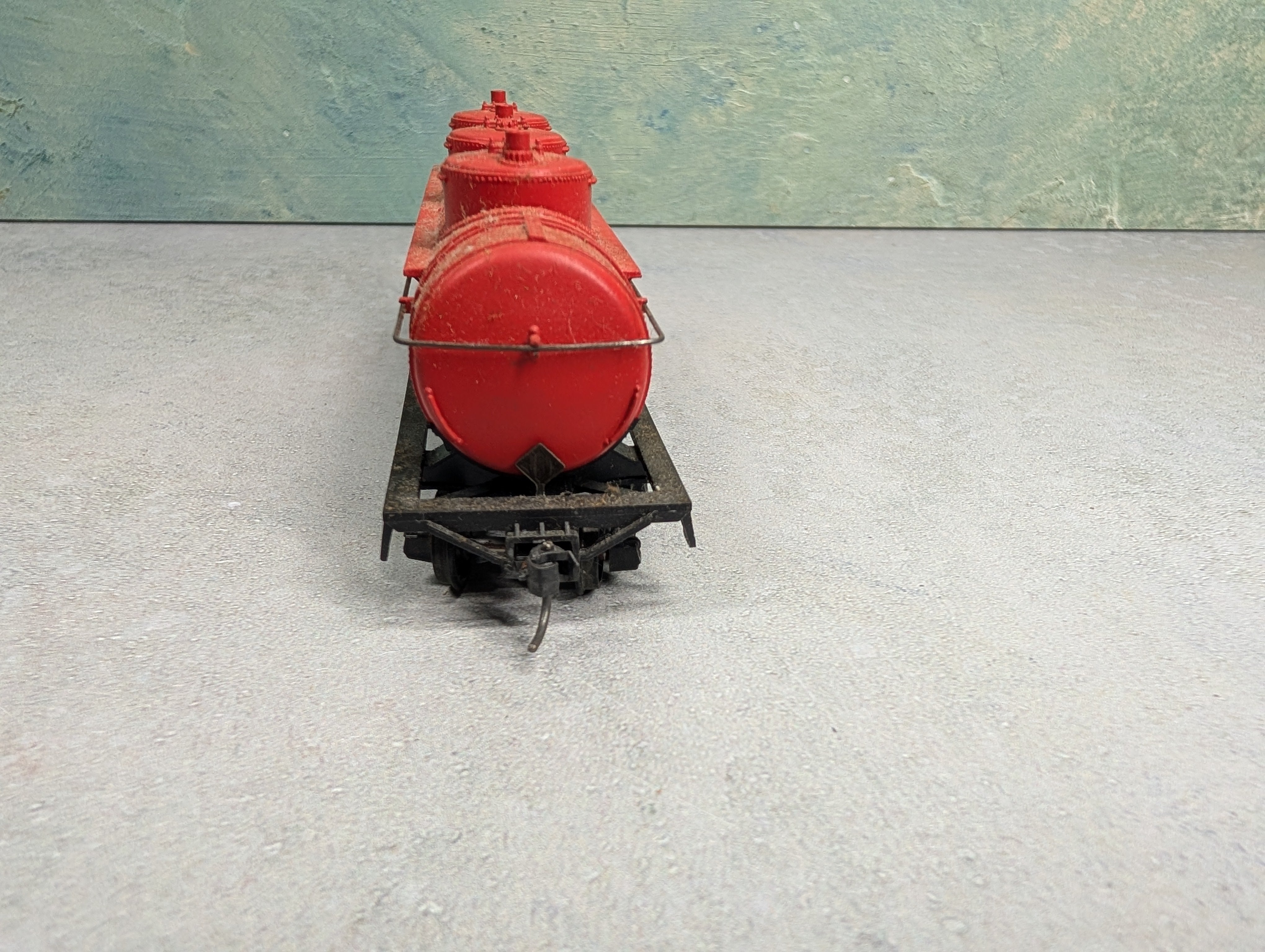 USED Athearn HO Scale Triple Dome Tank Car Mobil WSRX #2387