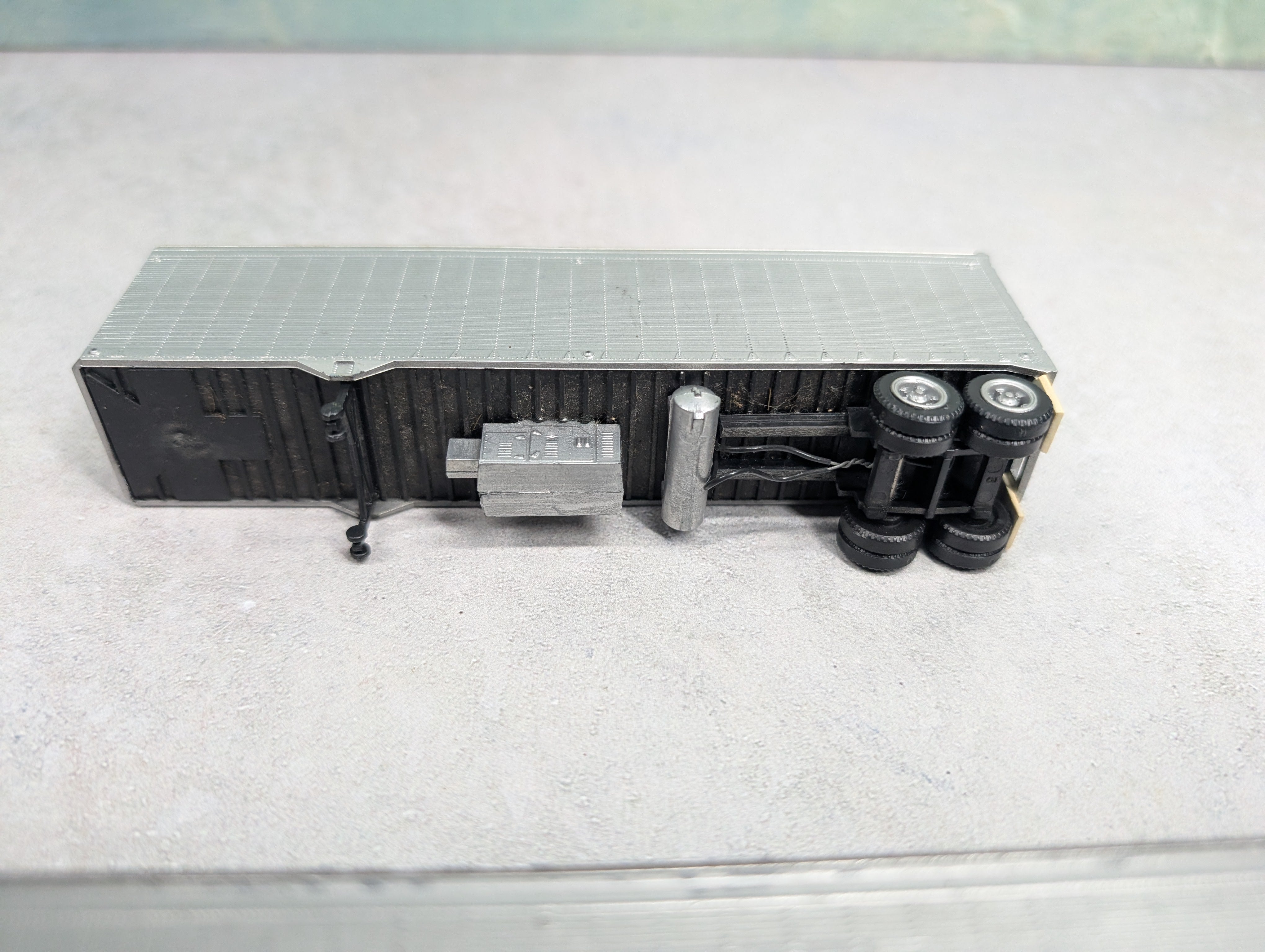 USED Athearn HO Scale Lot of 40' Trailers Undecorated Painted (2 pcs)