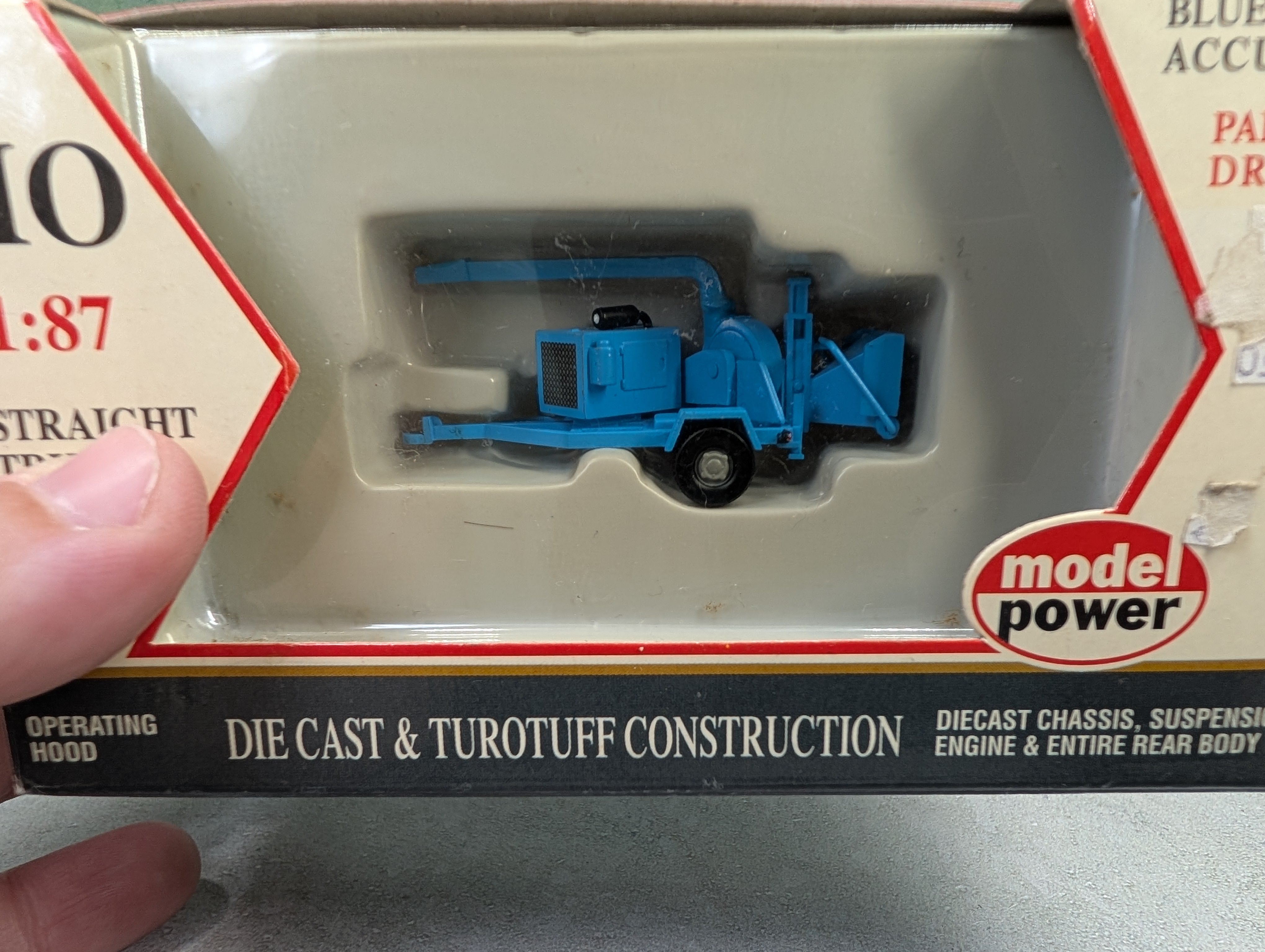 USED Model Power 26002 HO Scale Blue Wood Chipper