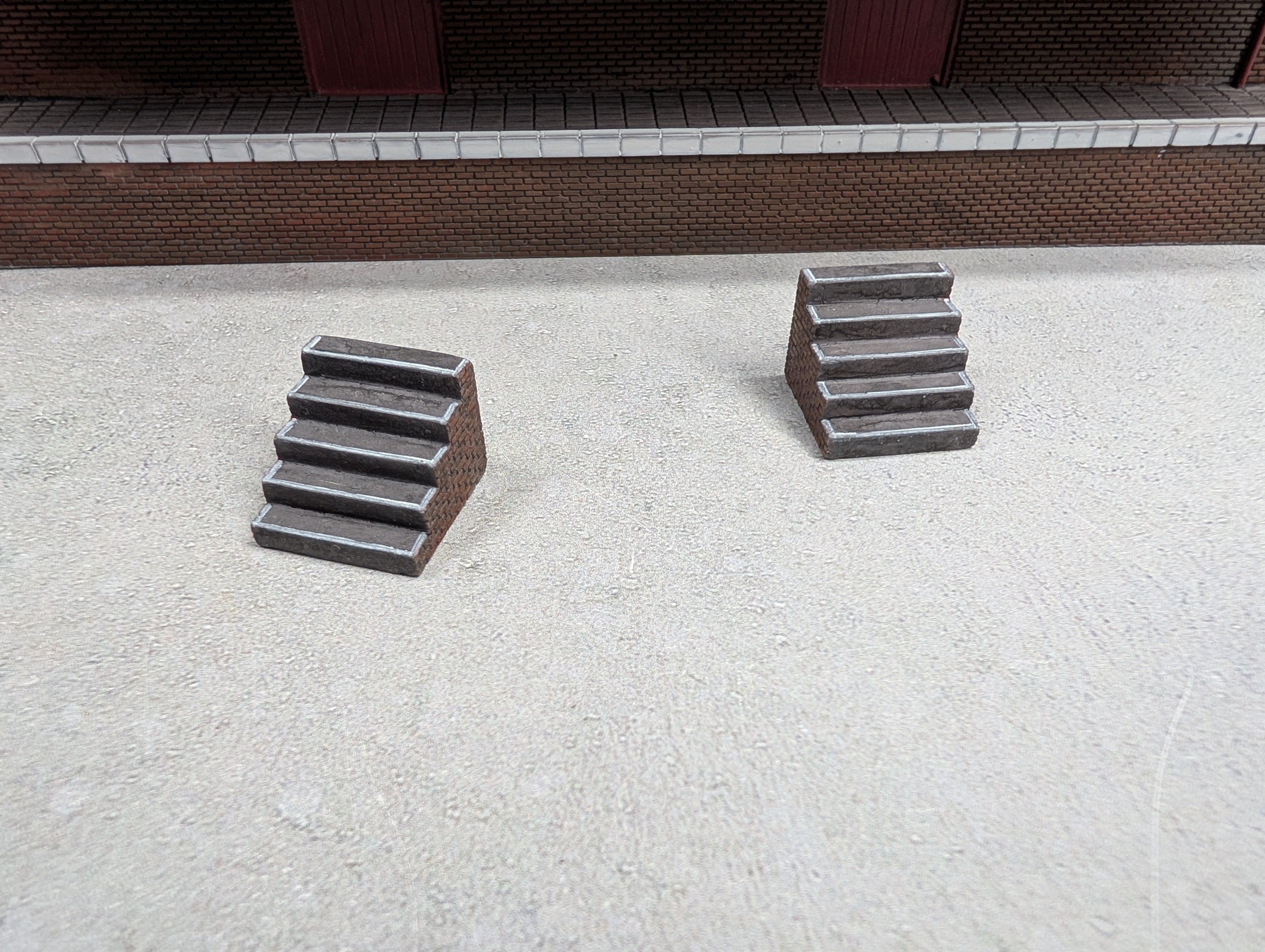 USED Bachmann 35008 HO Scale Three-Story Warehouse - Scene Scapes False-Front Resin Building Facade