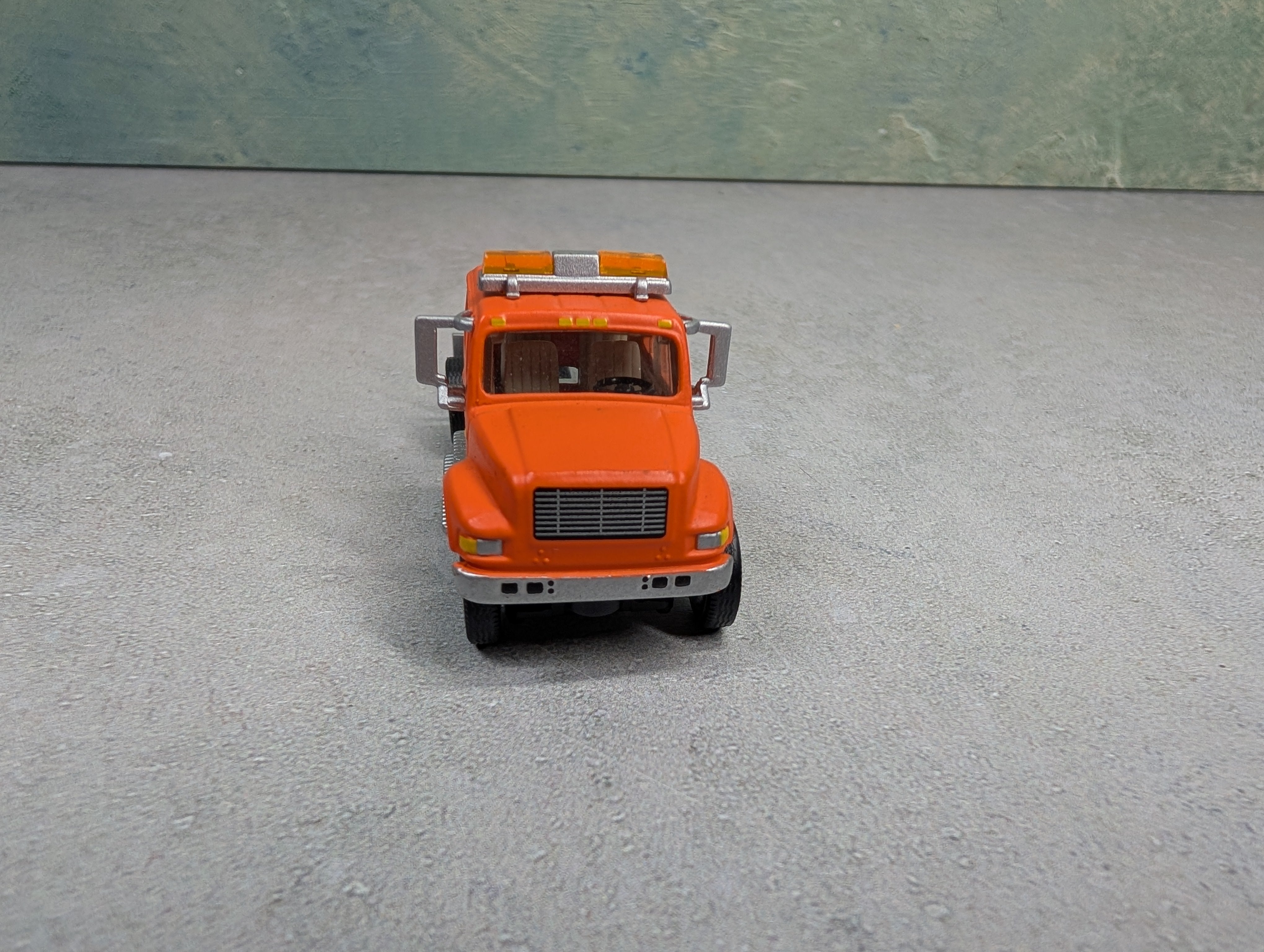 USED Classic Metal Works HO Scale Orange 2 Axel Work Truck