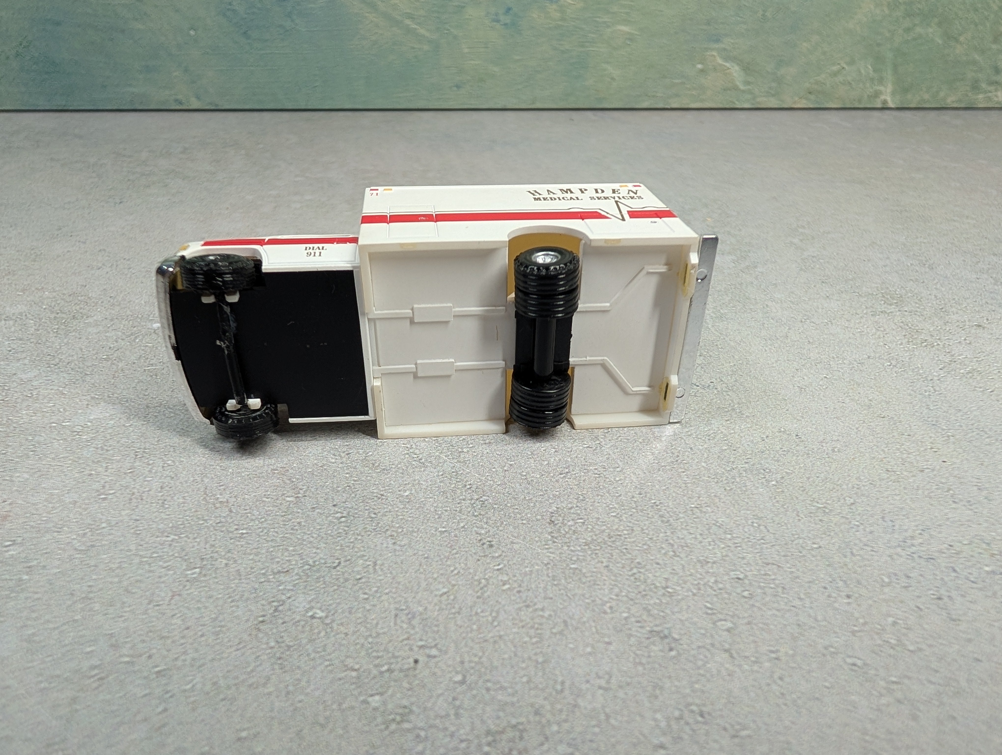 USED Life-Like HO Scale Ambulance - Hampden Medical Services