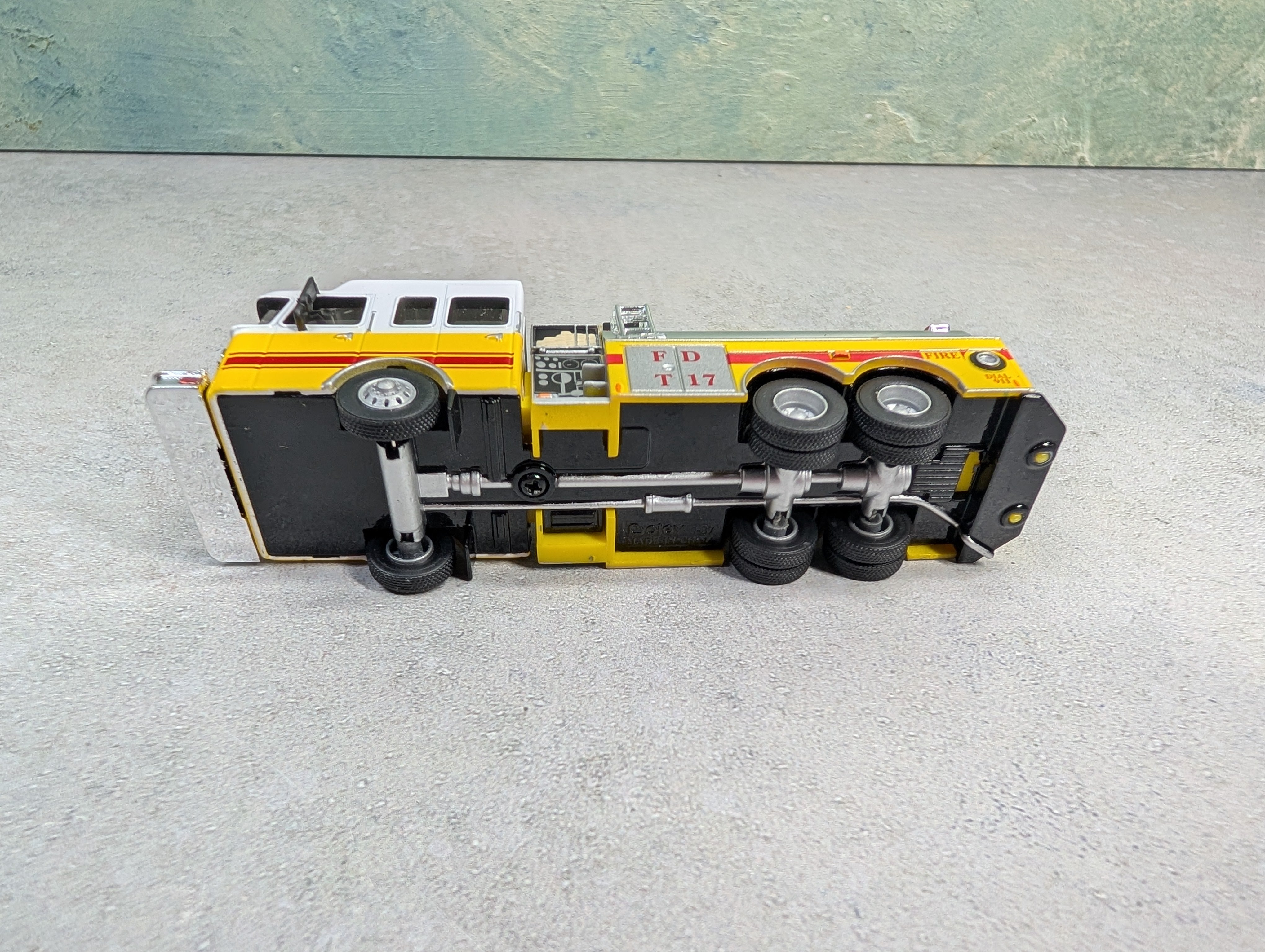 USED Boley HO Scale Yellow Emergency Tanker Fire Truck Die Cast w/ Plastic