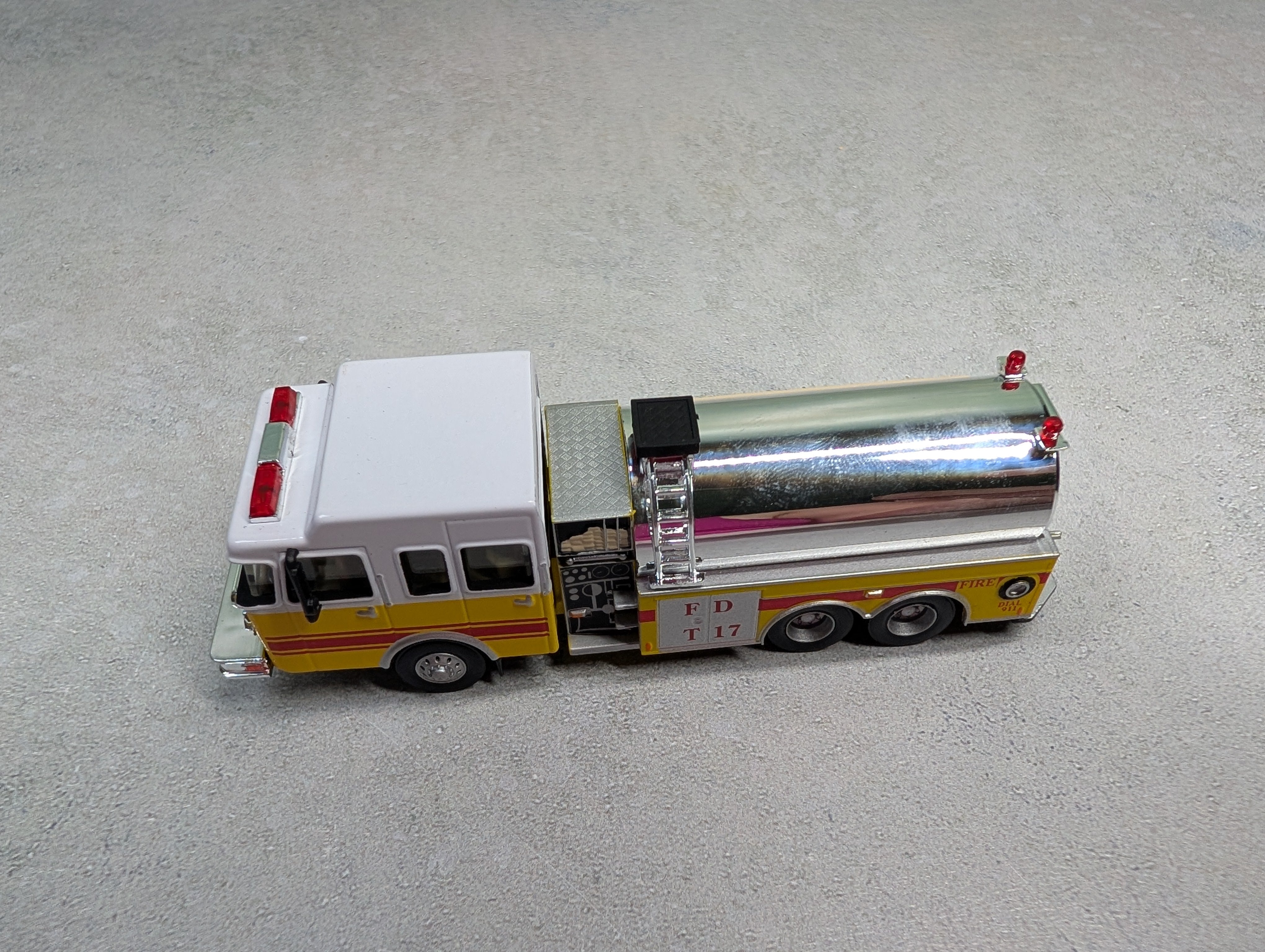 USED Boley HO Scale Yellow Emergency Tanker Fire Truck Die Cast w/ Plastic