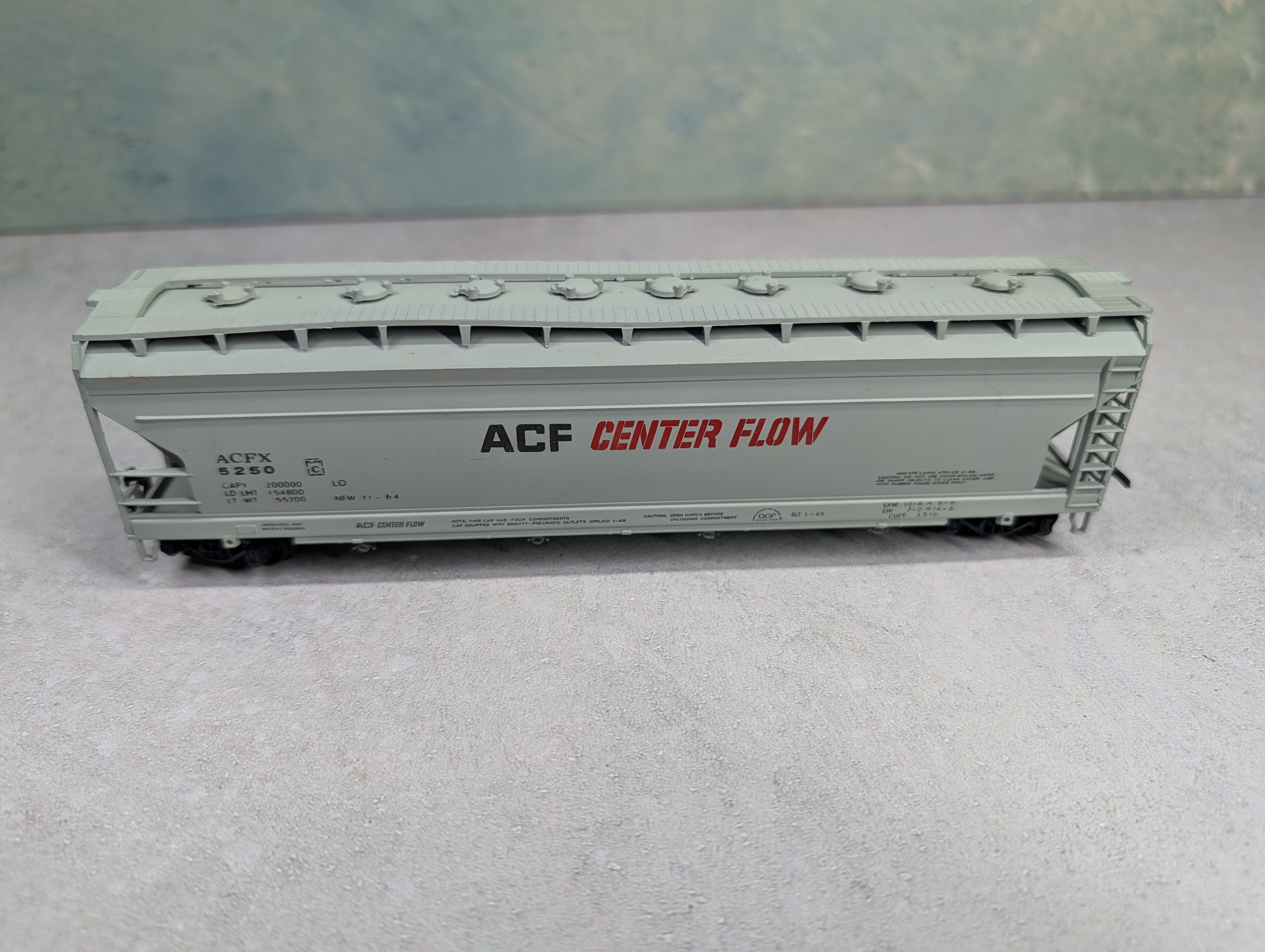 USED AHM HO Scale 4 Bay Covered Hopper ACF ACFX #5250