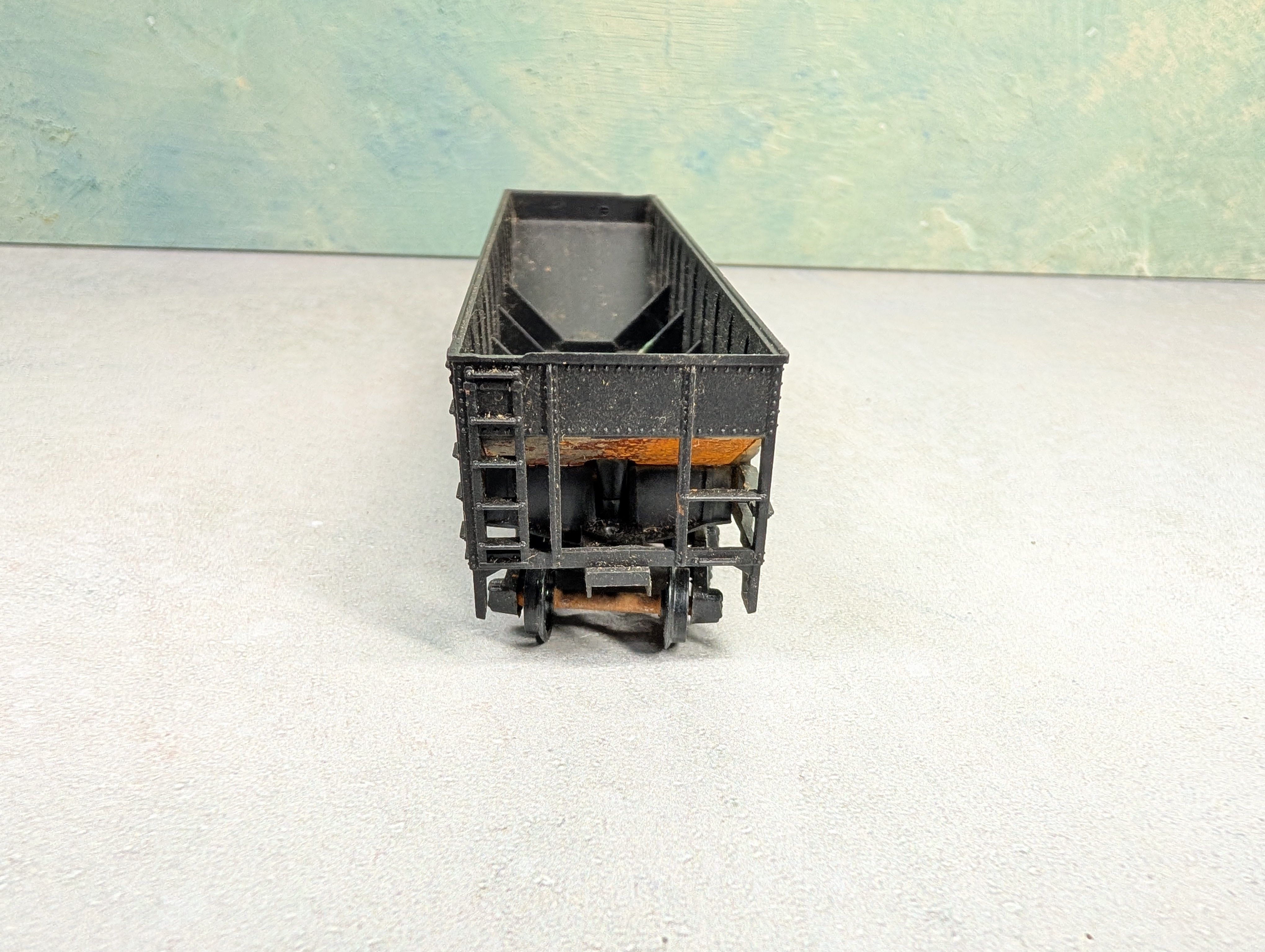 USED Athearn HO Scale Operating Quad Hopper Baltimore and Ohio B&O #532000