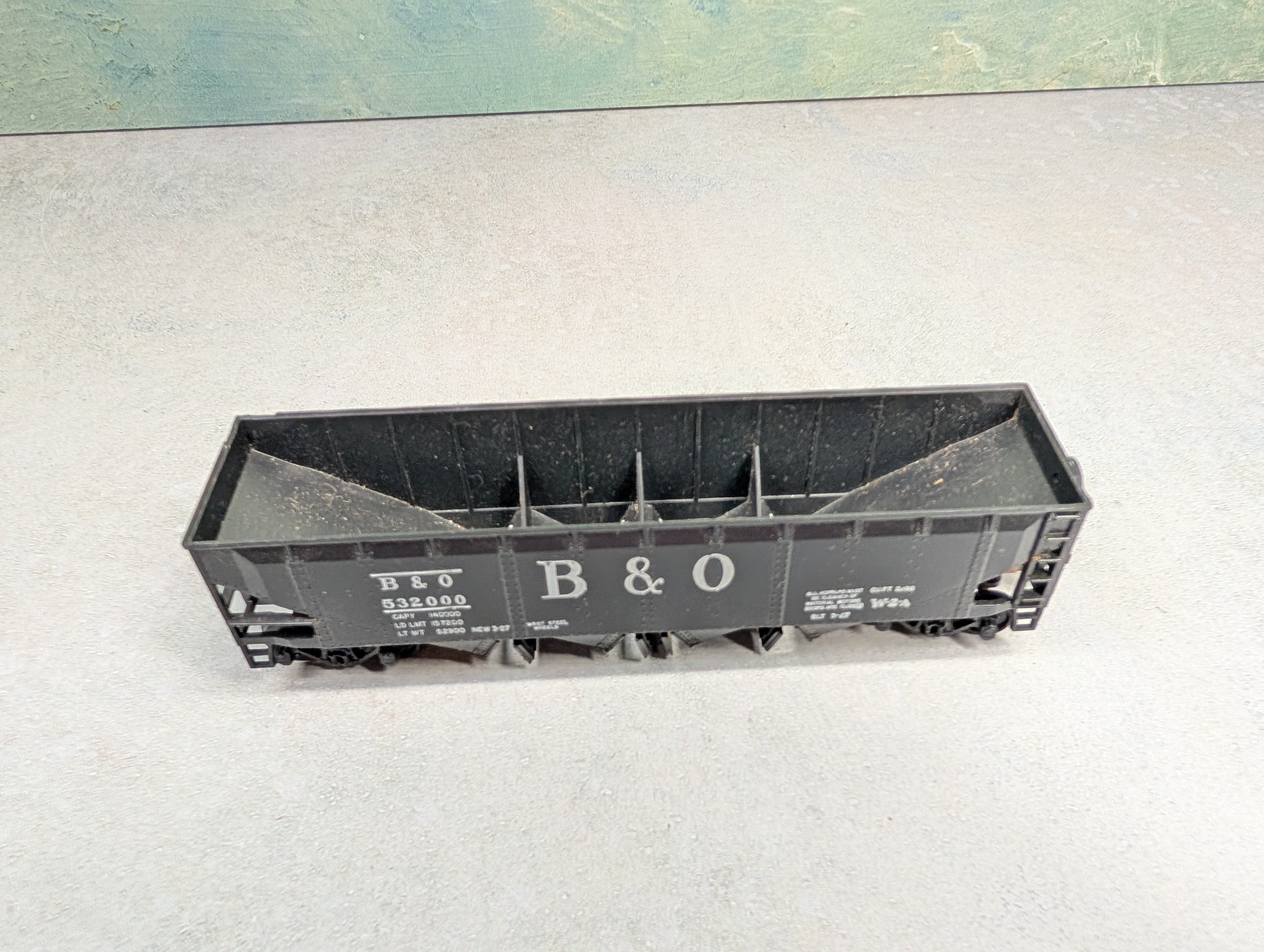 USED Athearn HO Scale Operating Quad Hopper Baltimore and Ohio B&O #532000