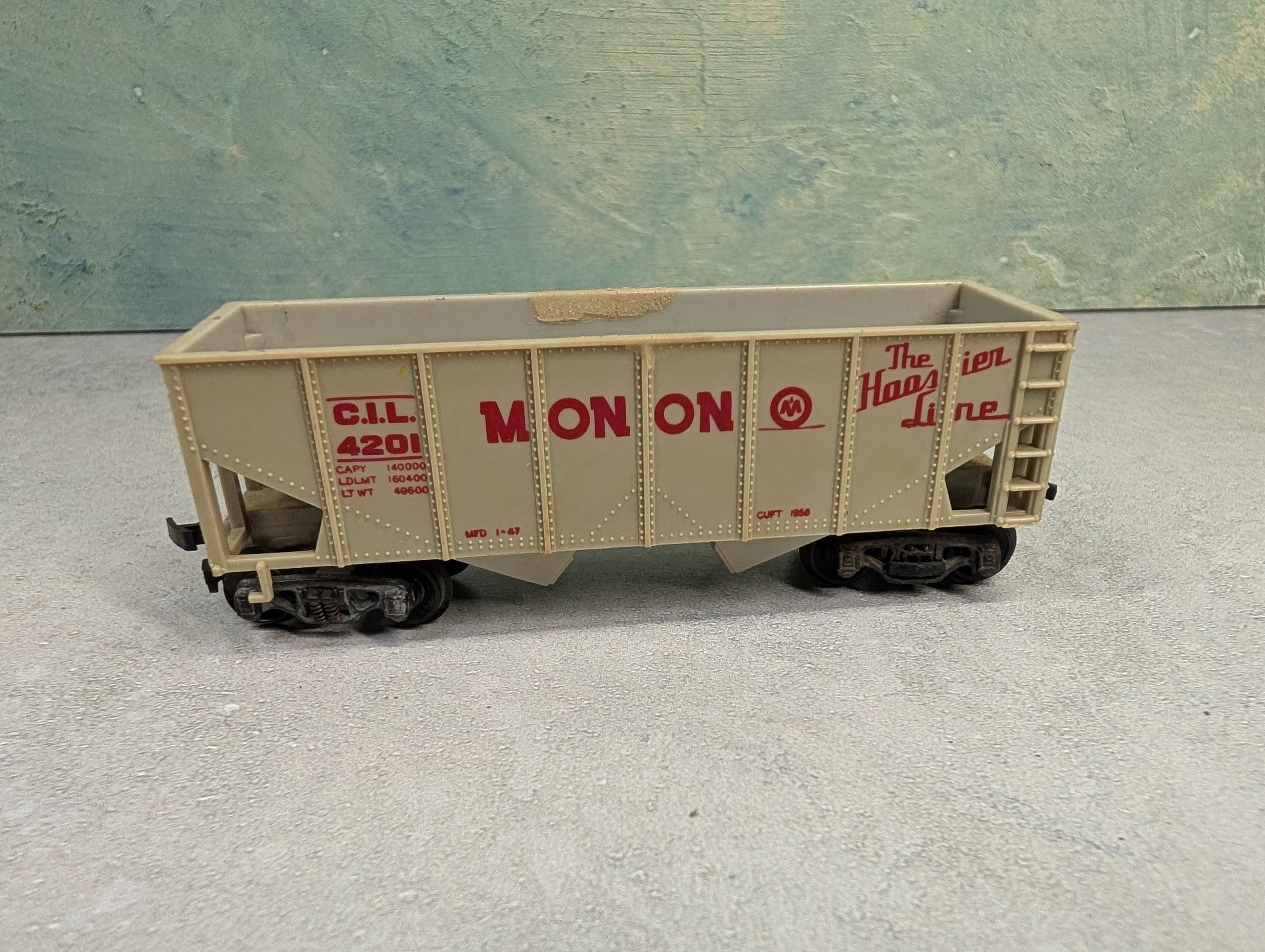 USED Varney HO Scale 2 Bay Hopper Monon CIL #4201