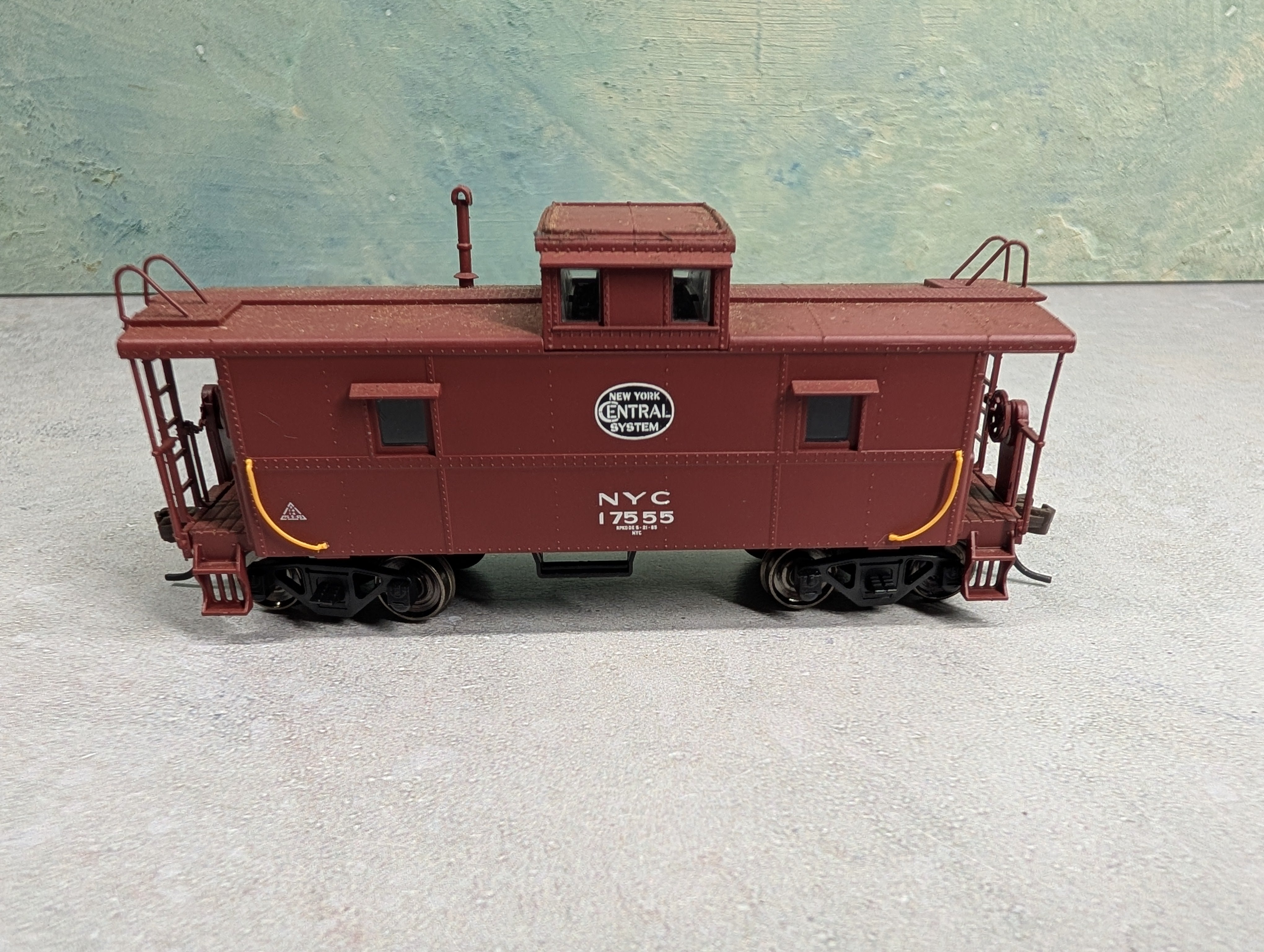 USED Atlas Trainman HO Scale Cupola Caboose New York Central NYC #17555