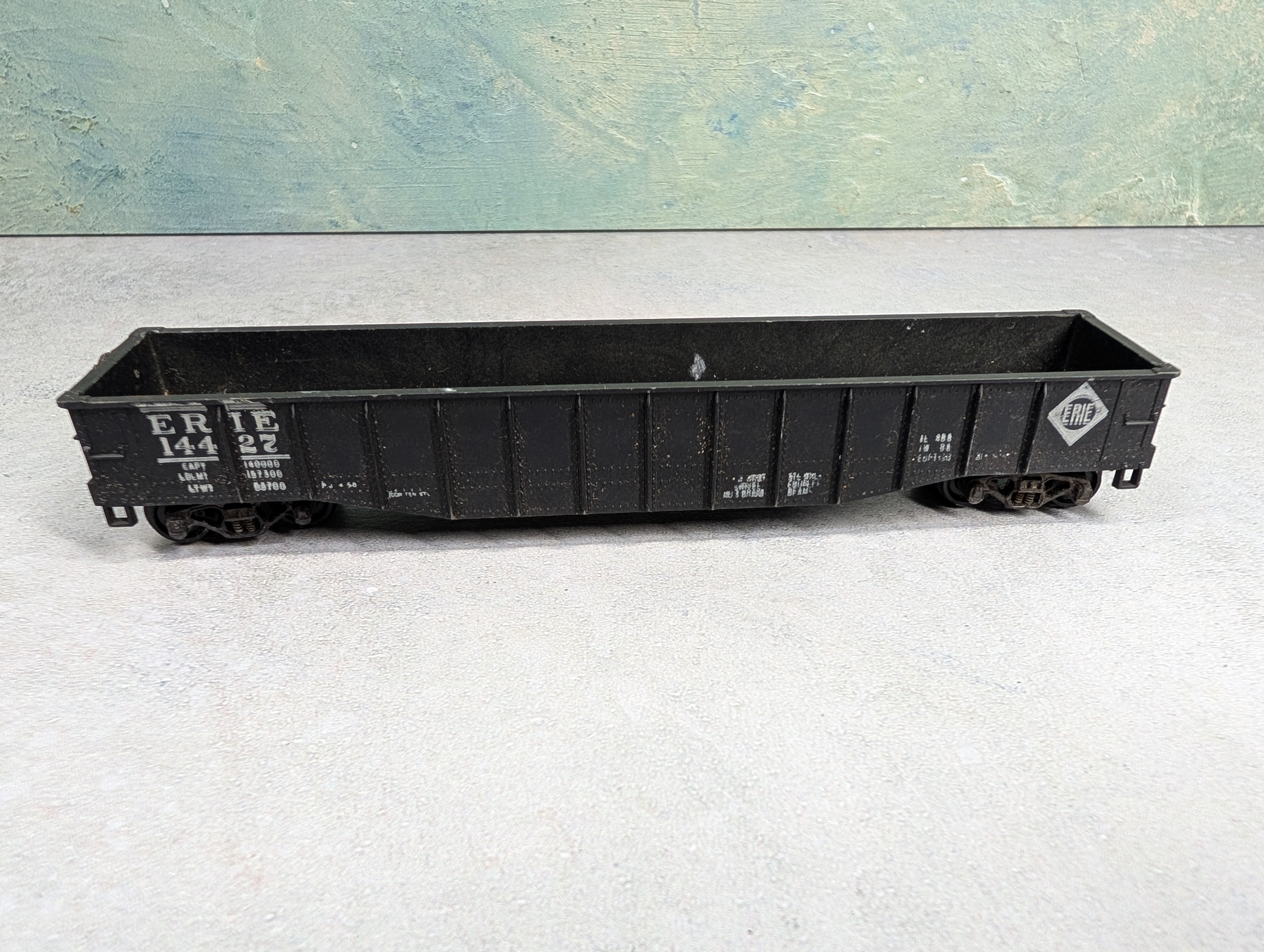 USED Athearn HO Scale 50' Gondola Erie #14427
