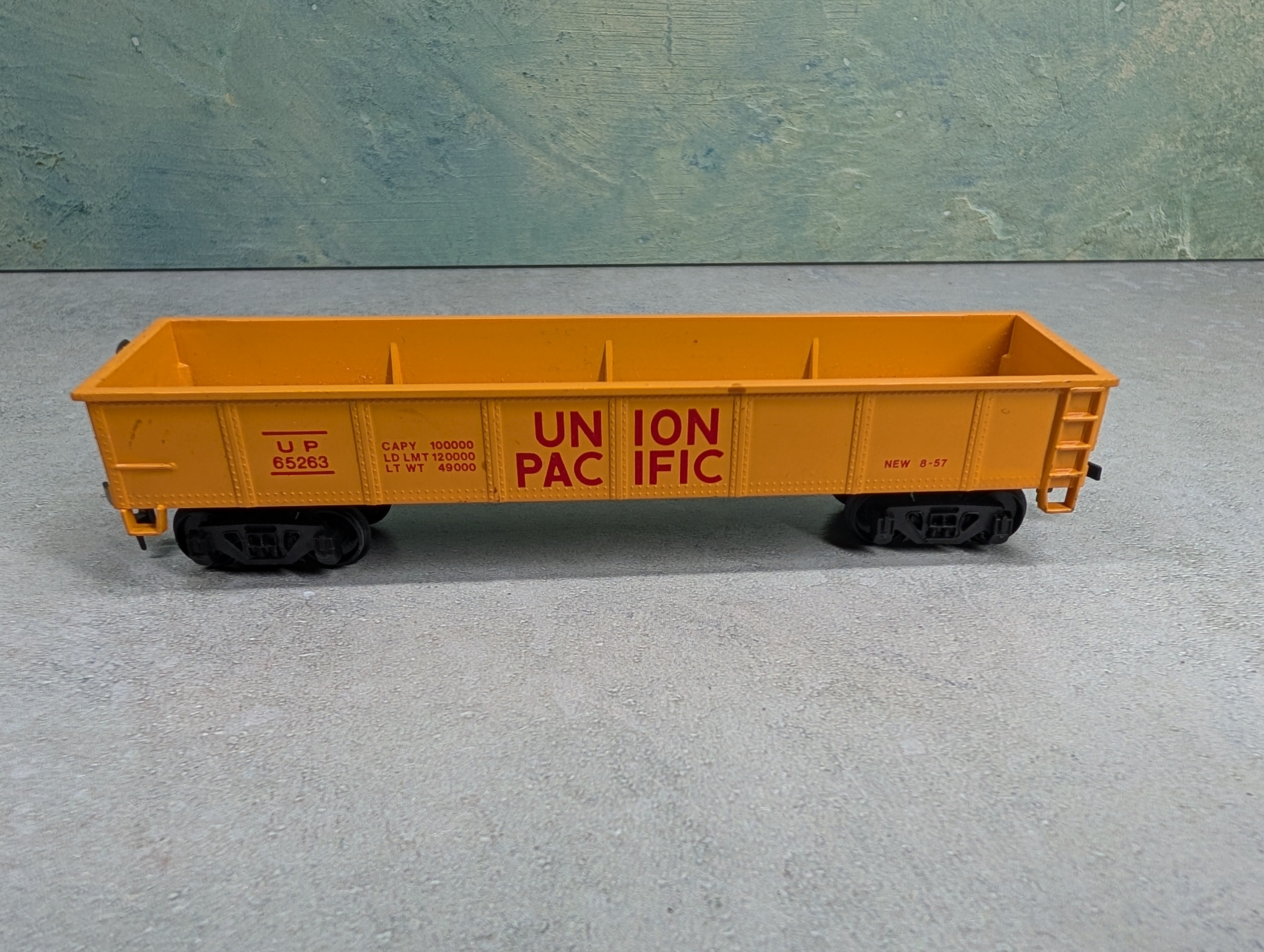 USED Bachmann HO Scale 40' Gondola Union Pacific UP #65263