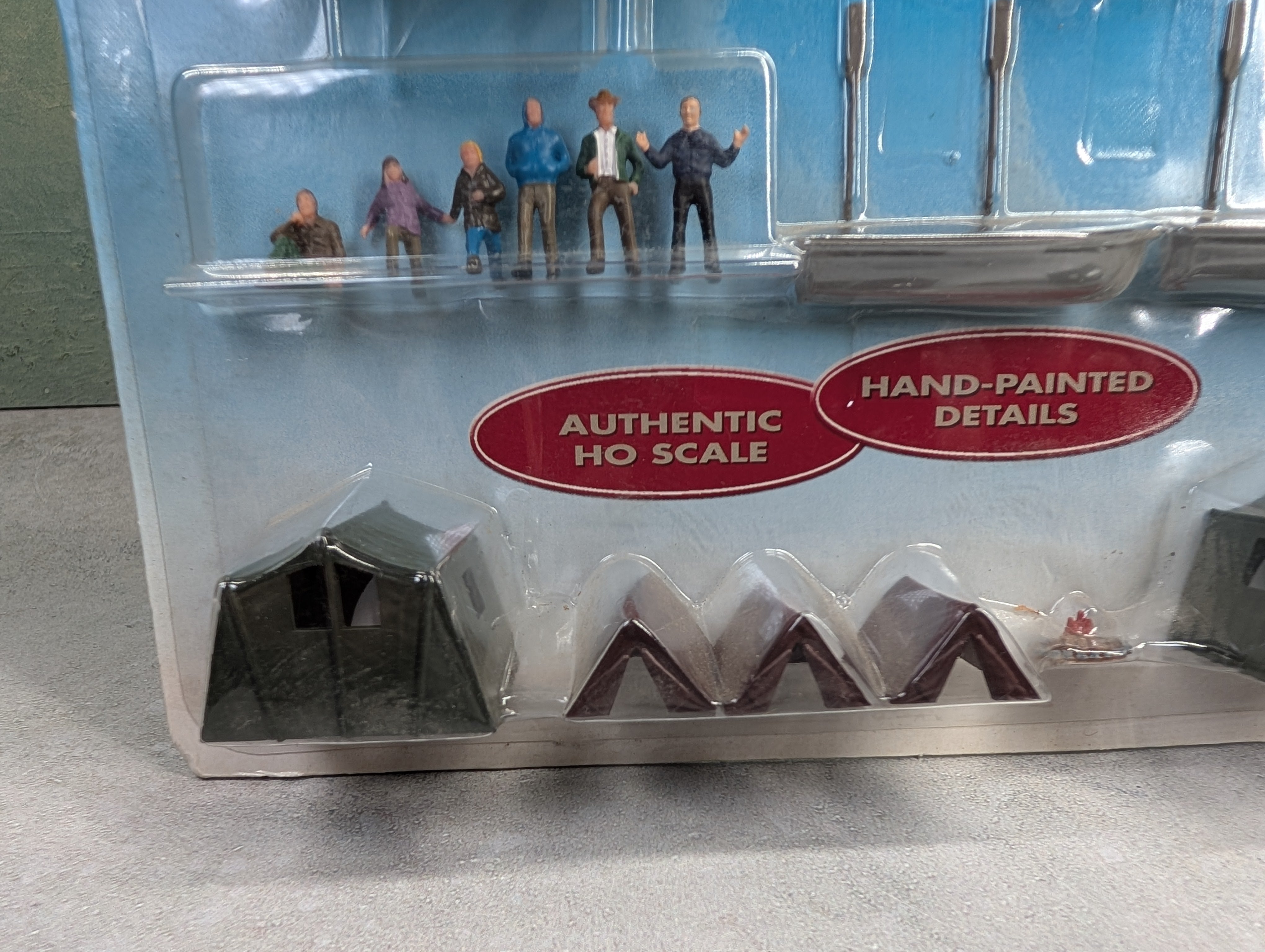 USED Life-Like 1323 HO Scale Campground Scene