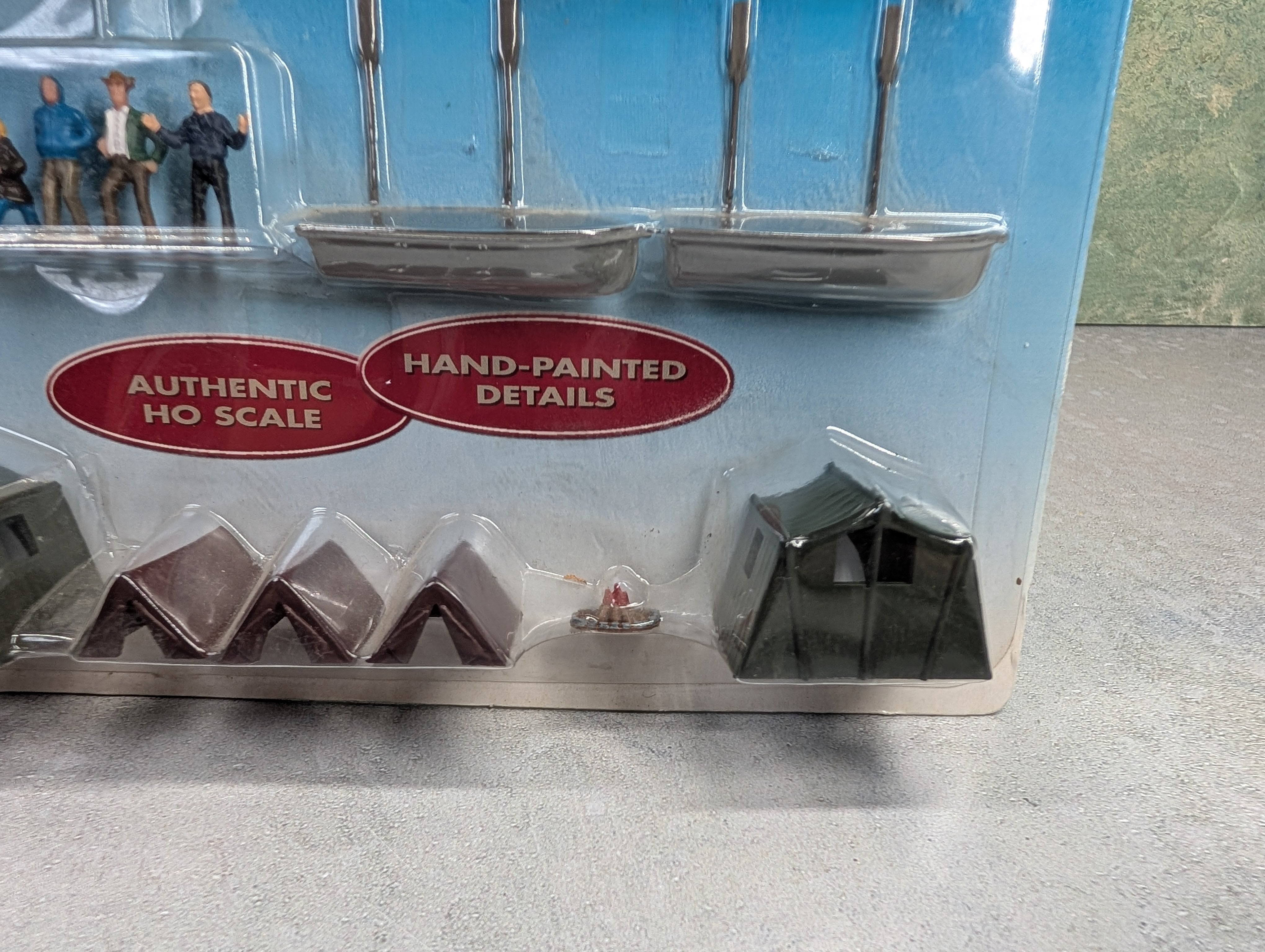 USED Life-Like 1323 HO Scale Campground Scene